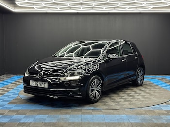 Used Volkswagen Golf 2018 for sale - 77993771: Photo