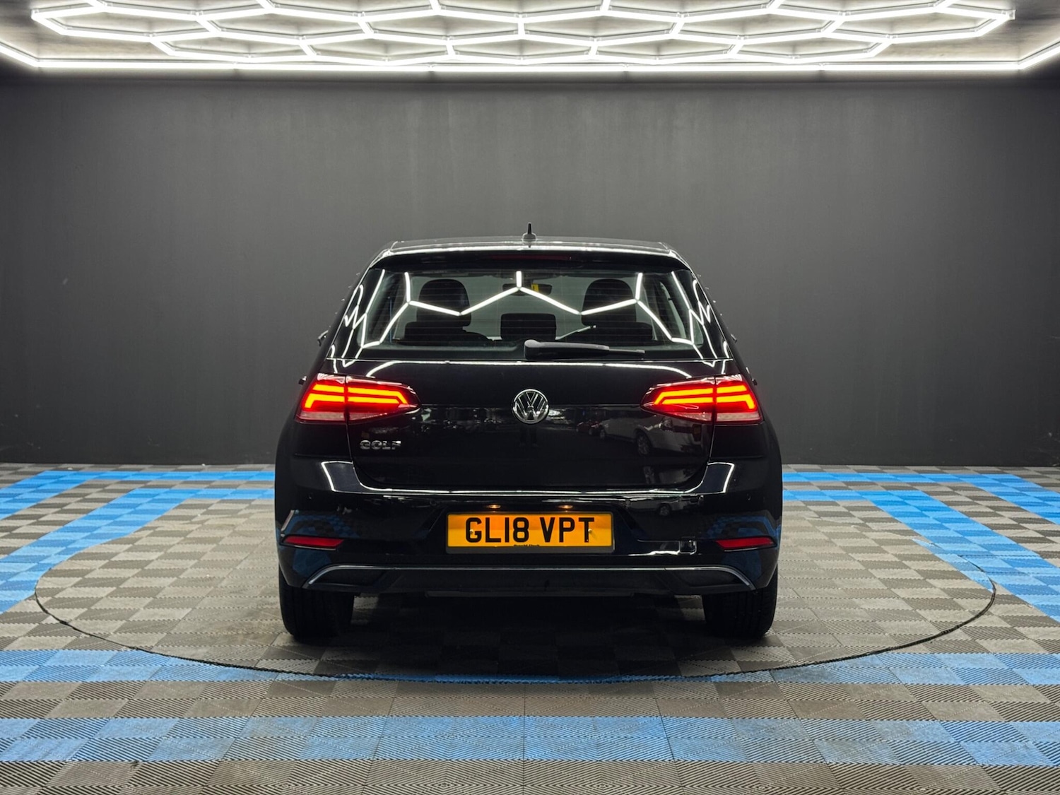 Used Volkswagen Golf 2018 for sale - 77993771: Photo 6