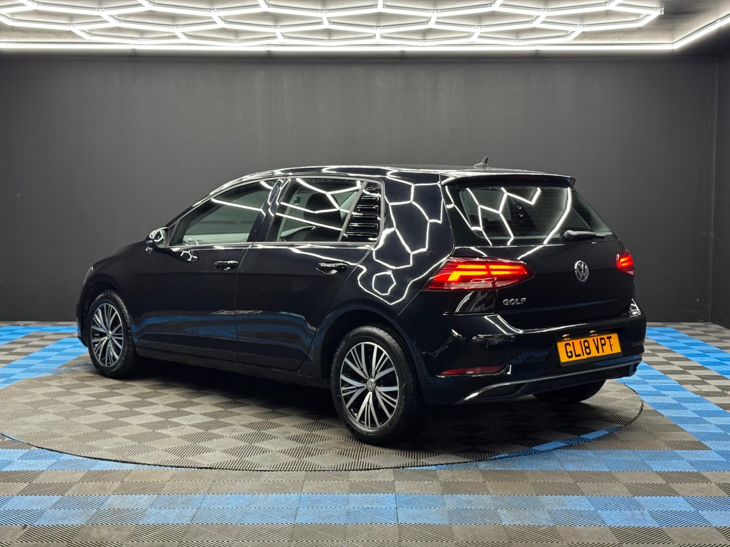 Used Volkswagen Golf 2018 for sale - 77993771: Photo 7