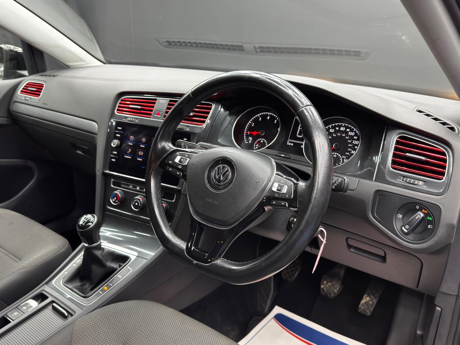 Used Volkswagen Golf 2018 for sale - 77993771: Photo 9