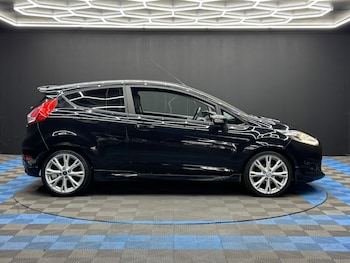 Used Ford Fiesta 2015 for sale - 75532501: Photo