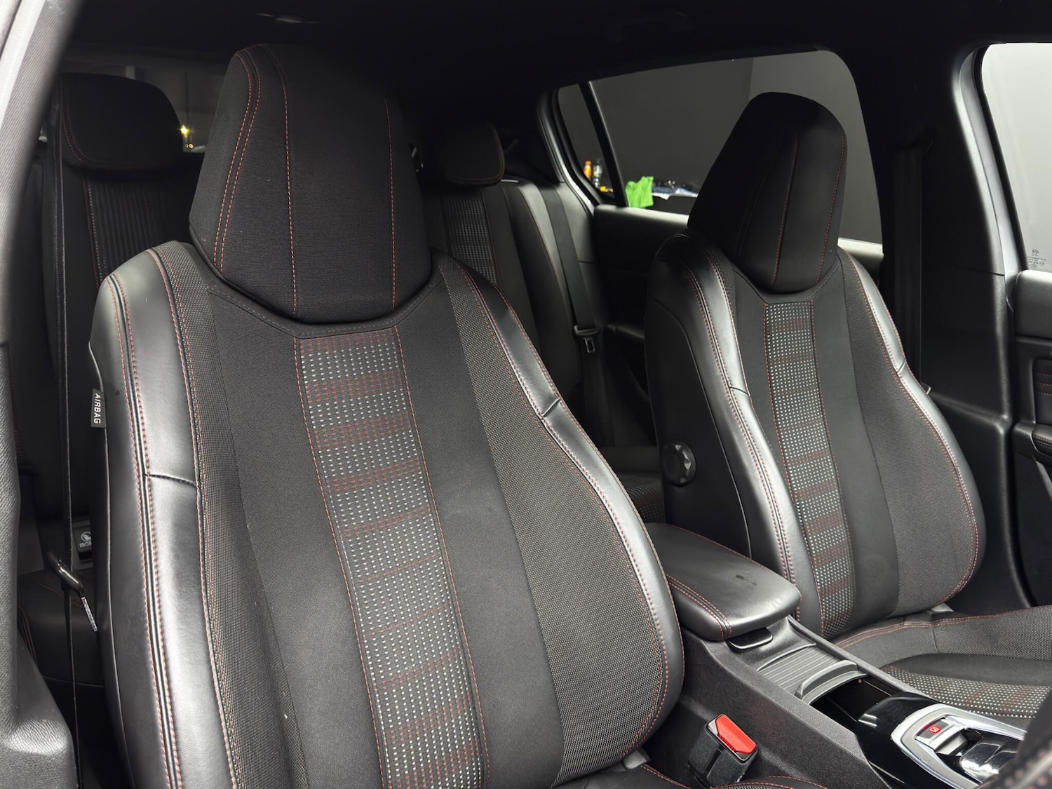 Used Peugeot 308 2016 for sale - 76714461: Photo 12