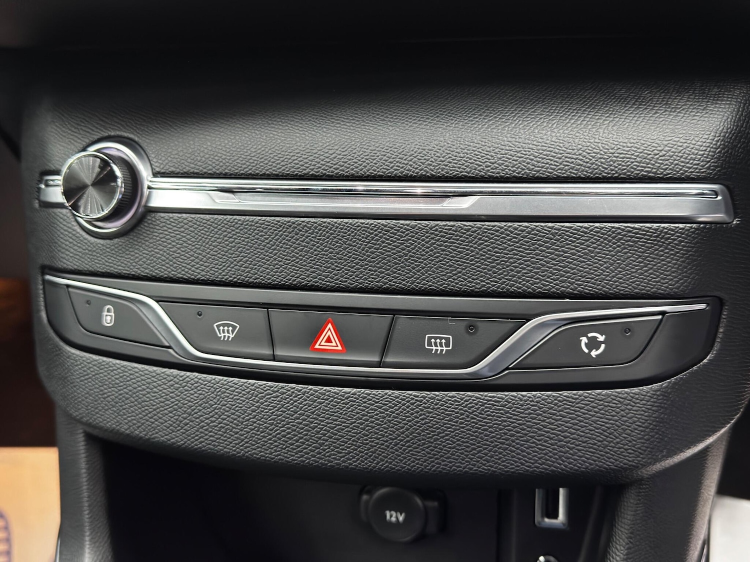 Used Peugeot 308 2016 for sale - 76714461: Photo 26