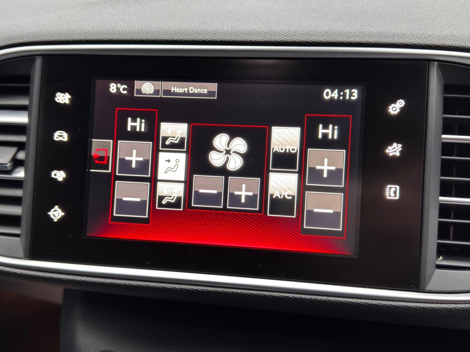 Used Peugeot 308 2016 for sale - 76714461: Photo 31