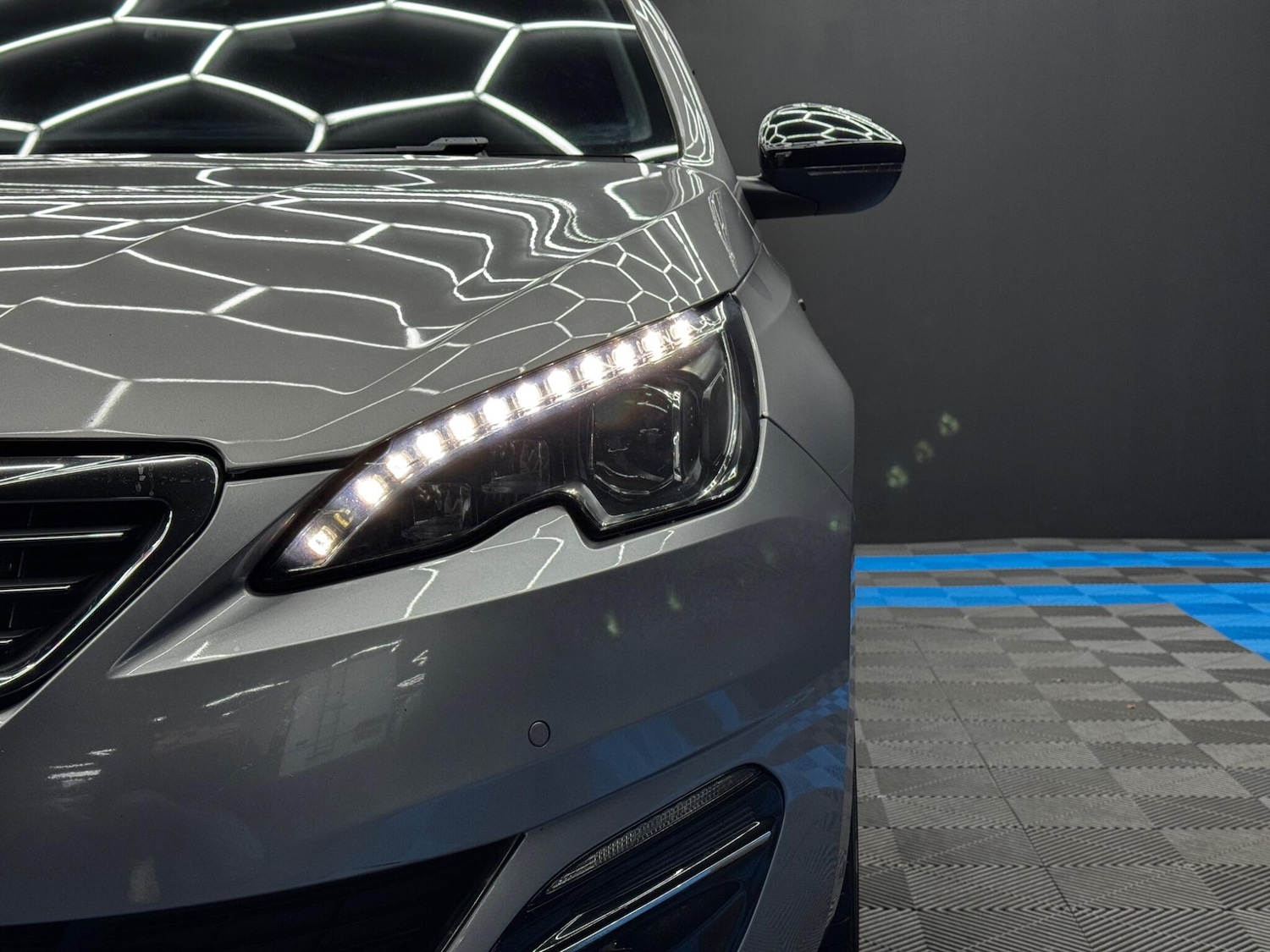 Used Peugeot 308 2016 for sale - 76714461: Photo 42