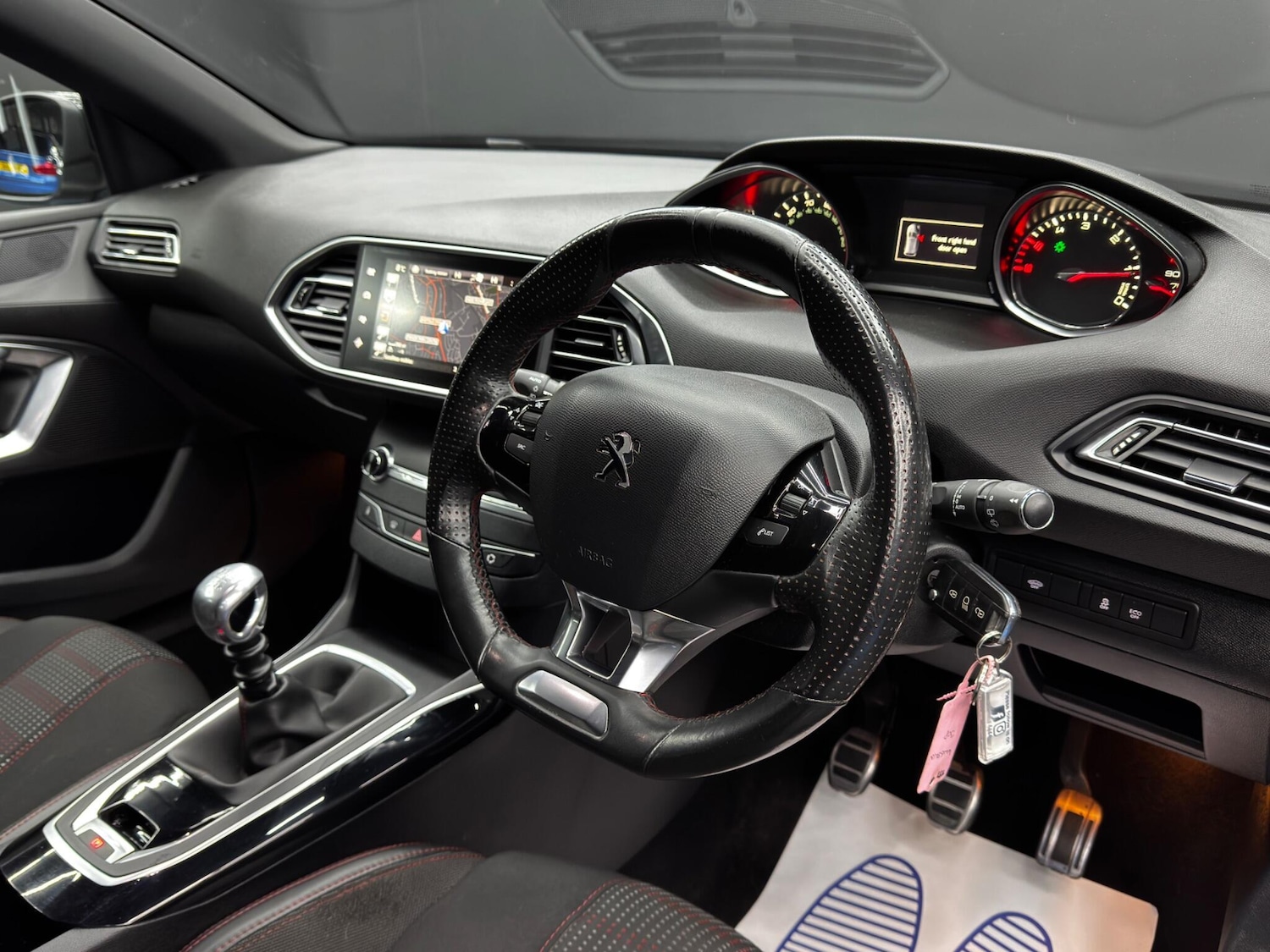 Used Peugeot 308 2016 for sale - 76714461: Photo 9