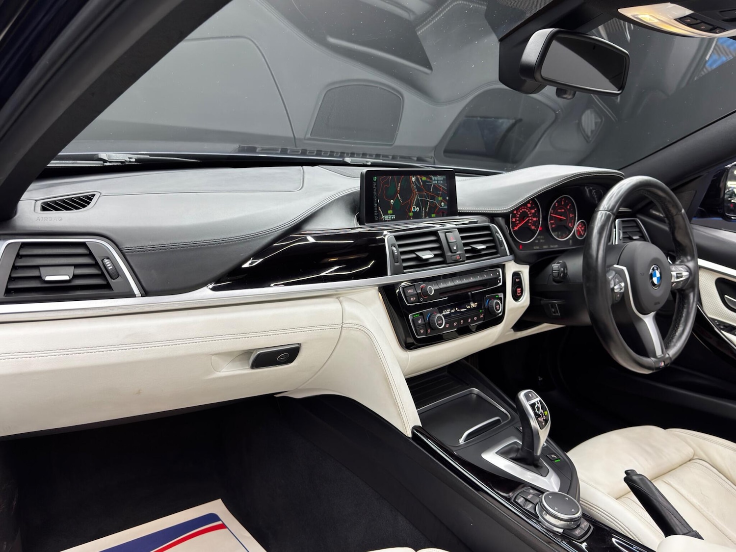 Used BMW 3 Series 2016 for sale - 76441355: Photo 11