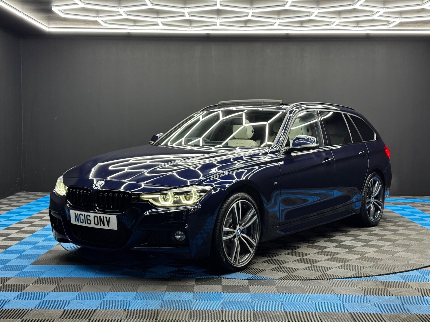 Used BMW 3 Series 2016 for sale - 76441355: Photo 3
