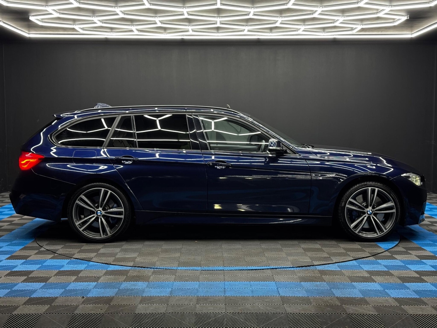 Used BMW 3 Series 2016 for sale - 76441355: Photo 4