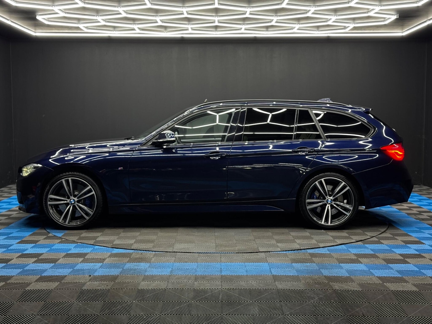 Used BMW 3 Series 2016 for sale - 76441355: Photo 8