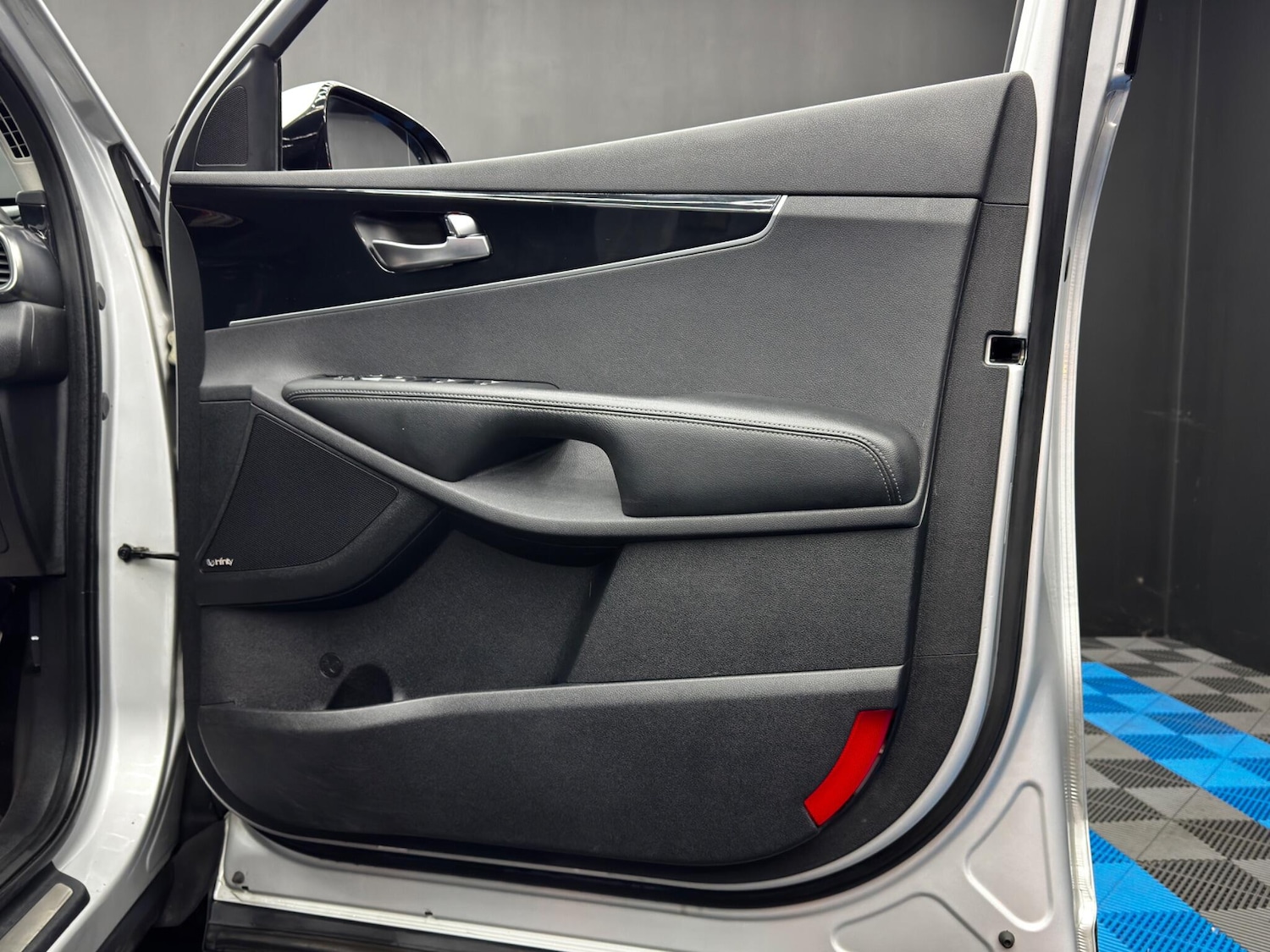 Used Kia Sorento 2015 for sale - 76832220: Photo 39