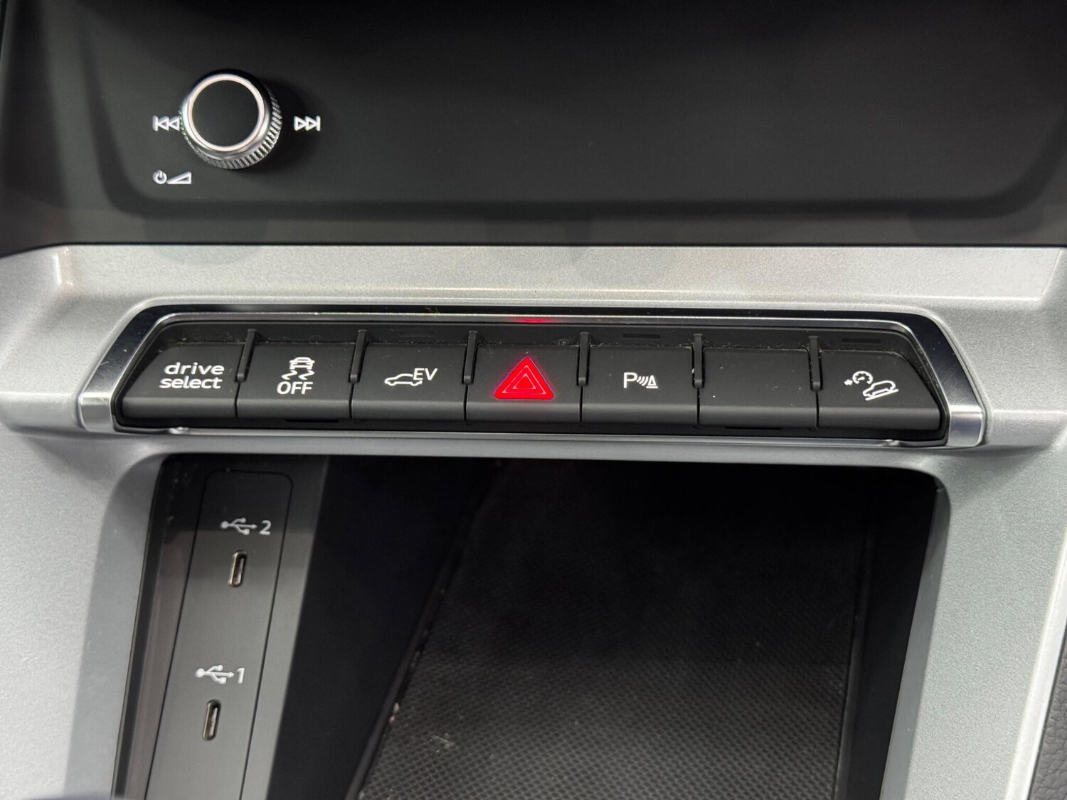 Used Audi Q3 for sale - 77940671: Photo 27