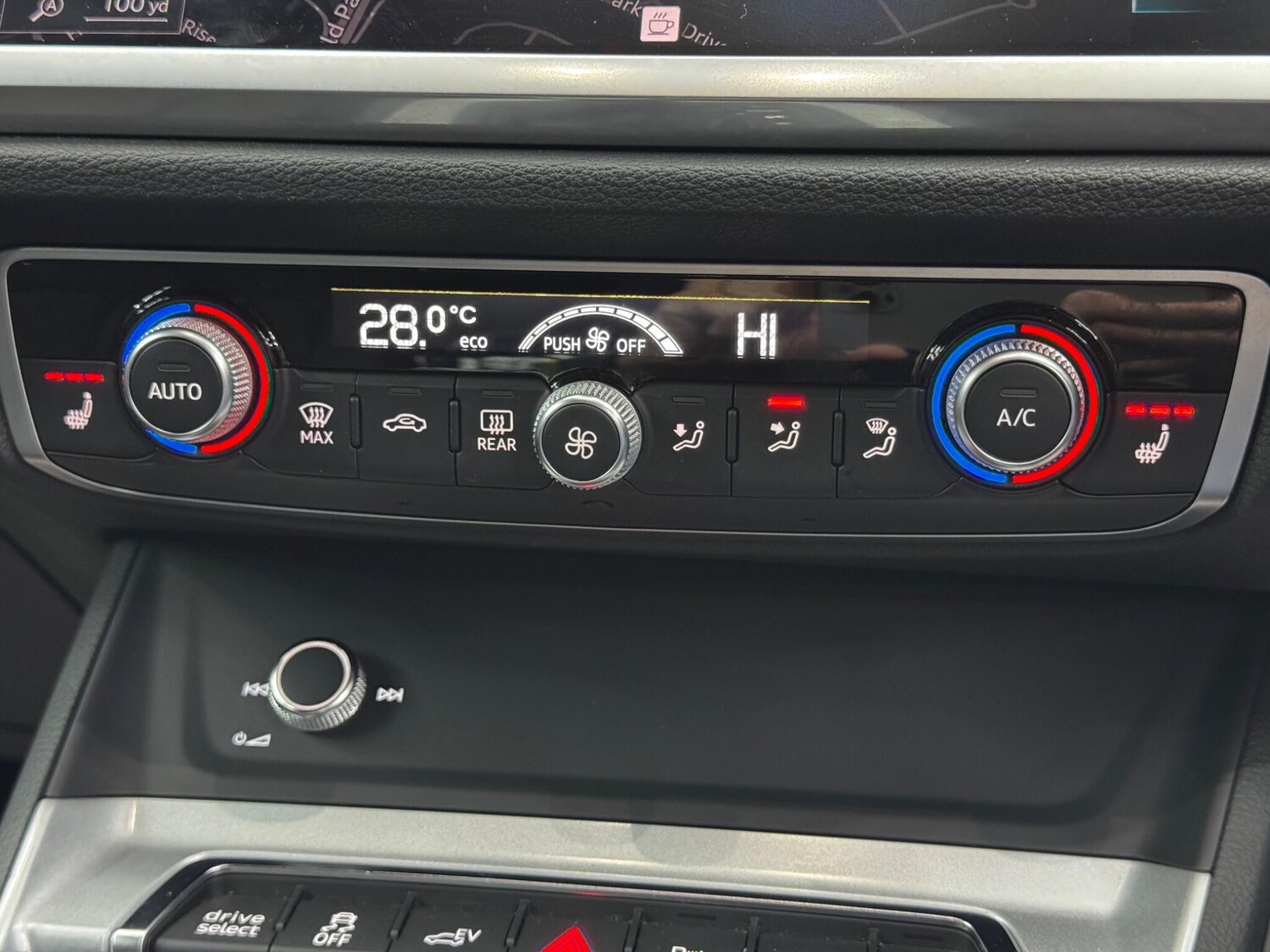 Used Audi Q3 for sale - 77940671: Photo 28