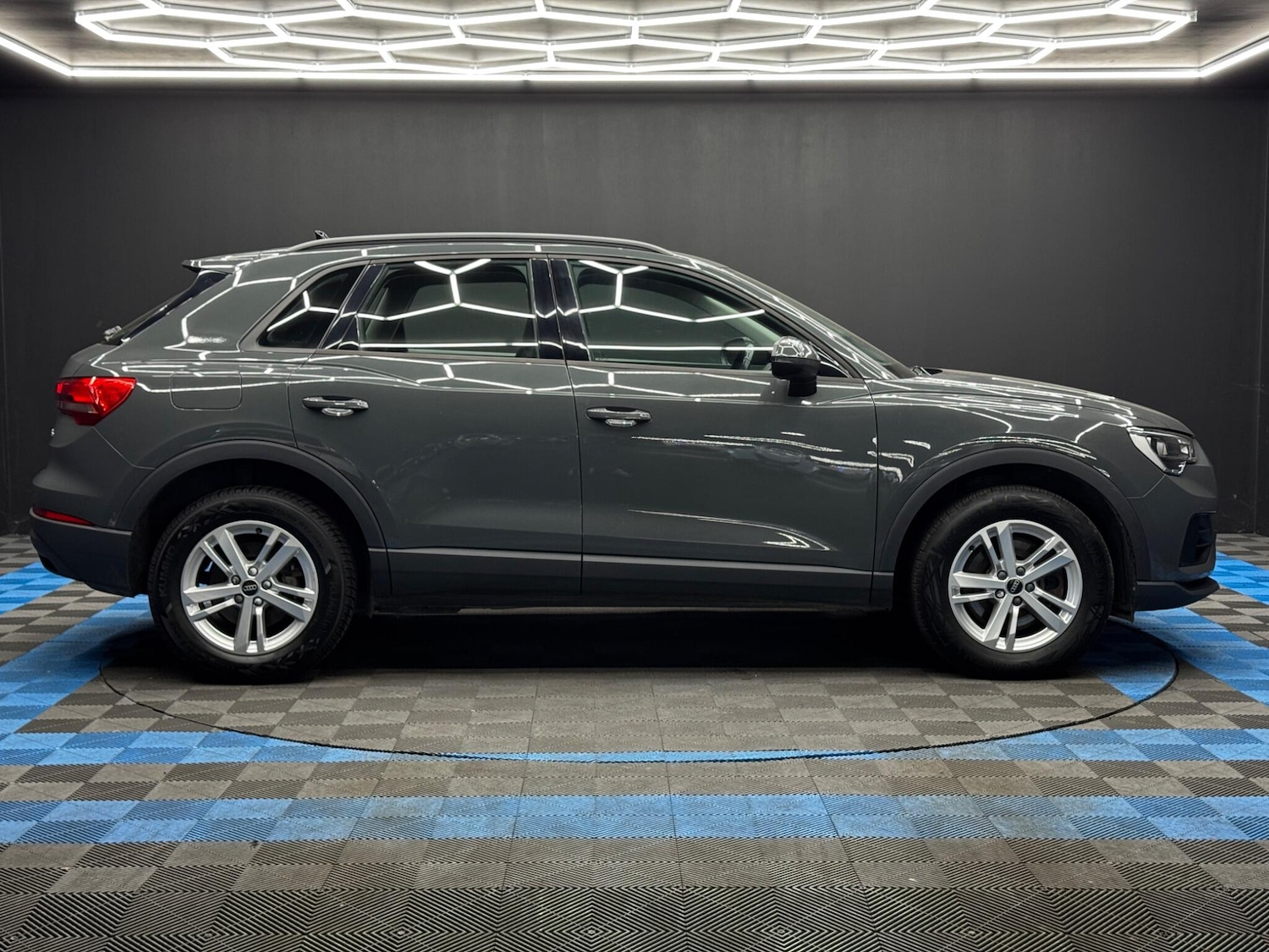 Used Audi Q3 for sale - 77940671: Photo 4