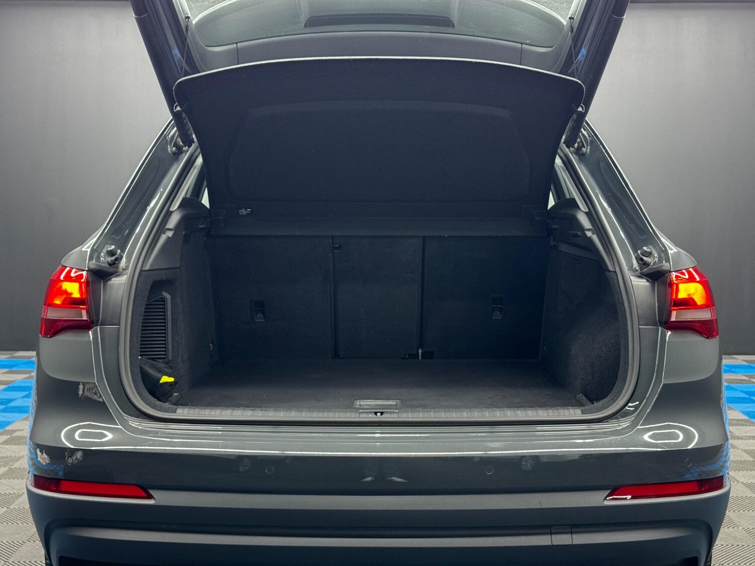 Used Audi Q3 for sale - 77940671: Photo 41