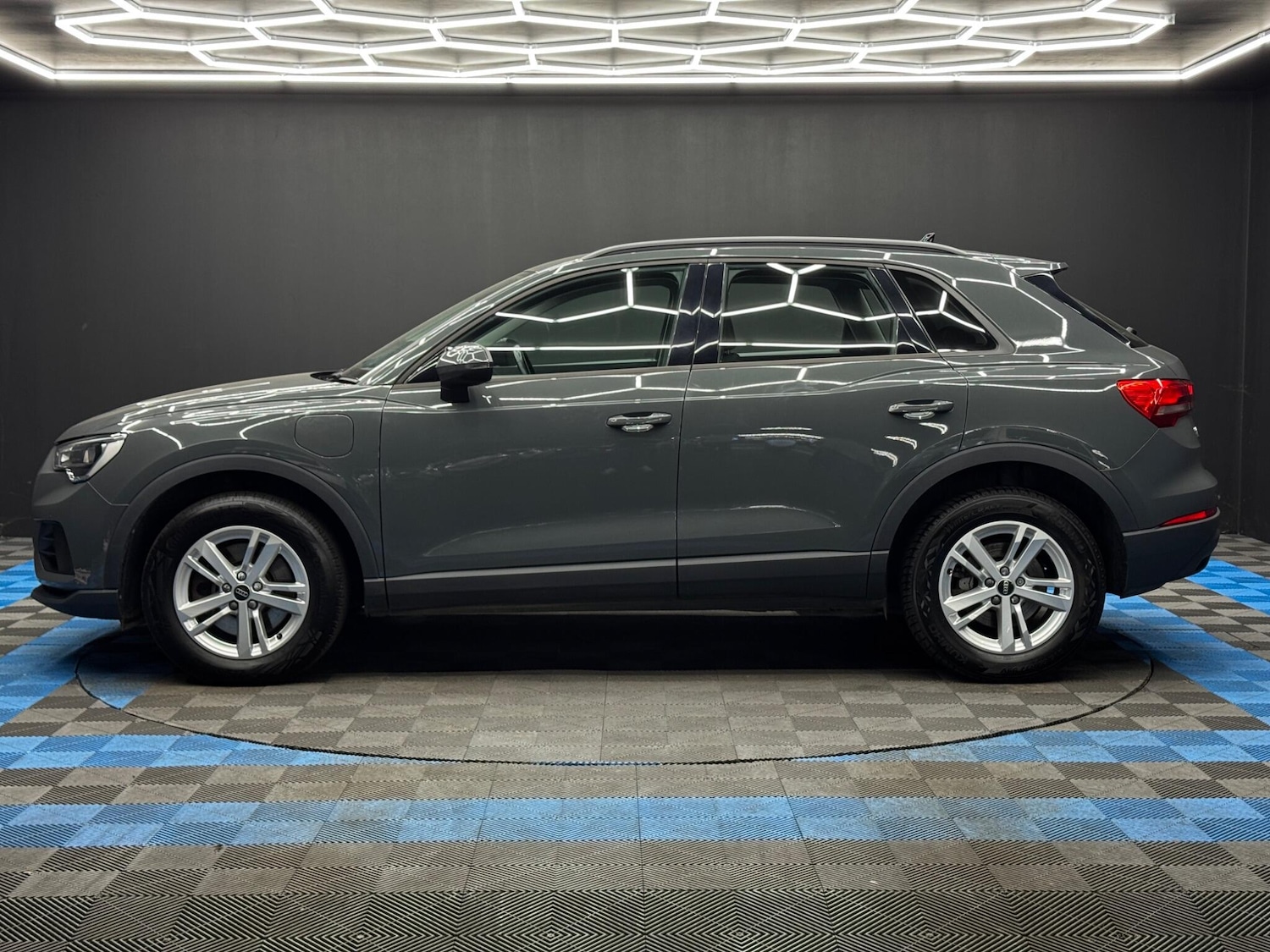 Used Audi Q3 for sale - 77940671: Photo 8