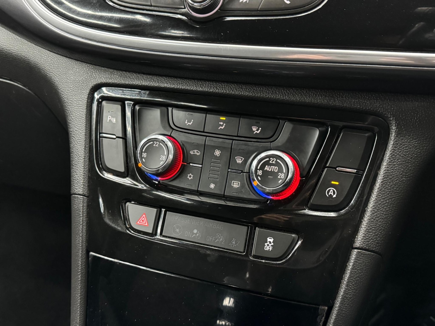 Used Vauxhall Mokka X 2018 for sale - 76607726: Photo 26