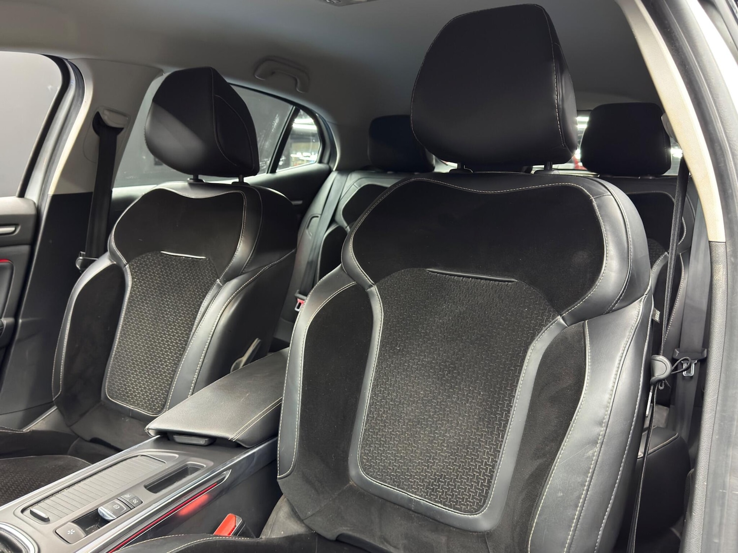 Used Renault Megane 2016 for sale - 77939930: Photo 14