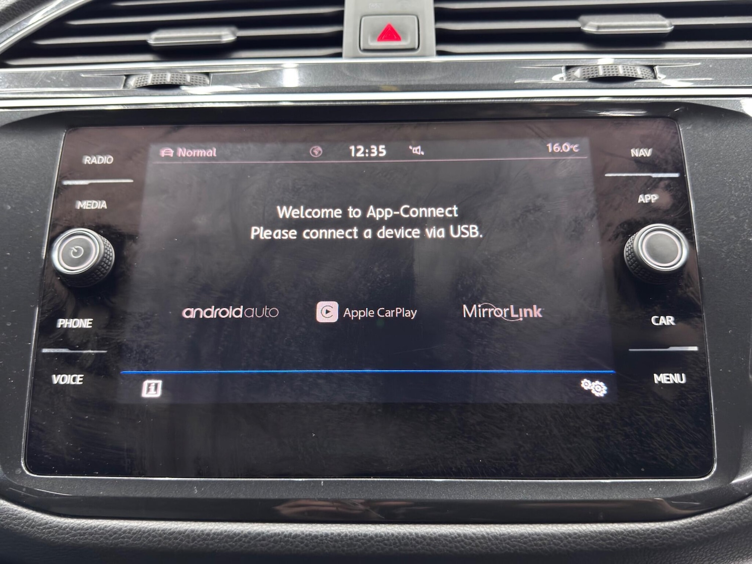 Used Volkswagen Tiguan 2019 for sale - 76012574: Photo 33