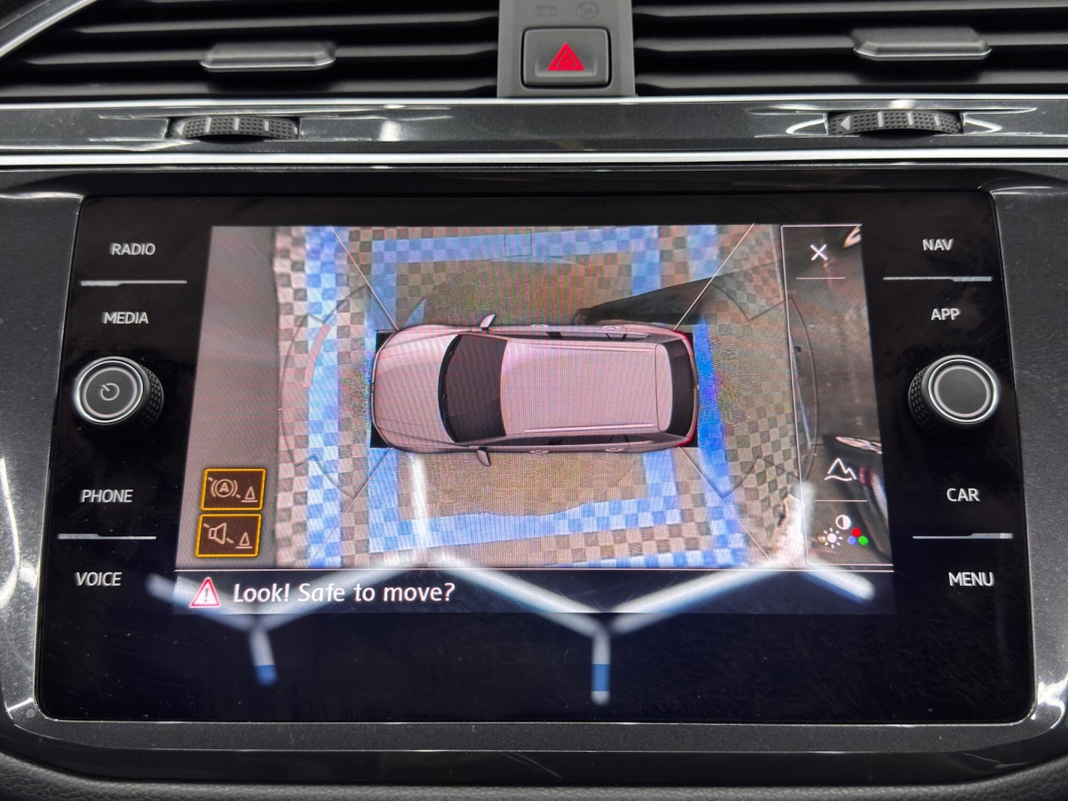 Used Volkswagen Tiguan 2019 for sale - 76012574: Photo 36