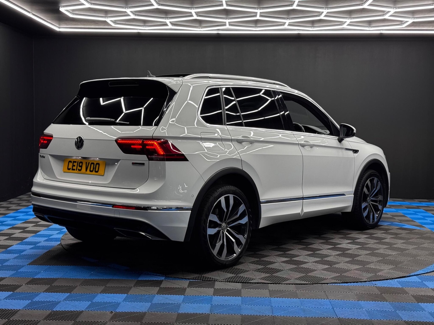 Used Volkswagen Tiguan 2019 for sale - 76012574: Photo 5