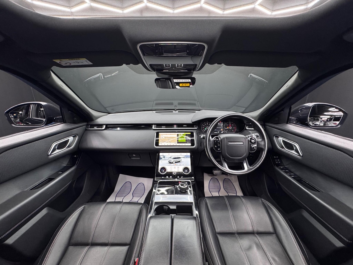 Used Land Rover Range Rover Velar 2018 for sale - 76349579: Photo 17