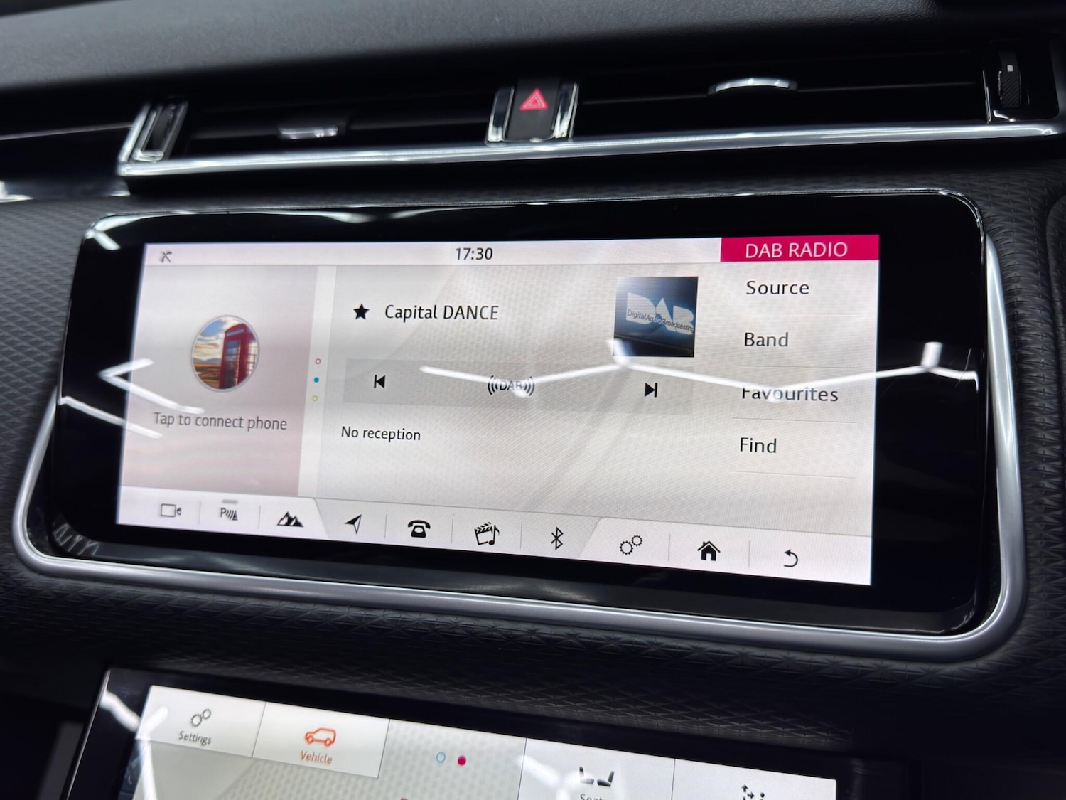 Used Land Rover Range Rover Velar 2018 for sale - 76349579: Photo 33