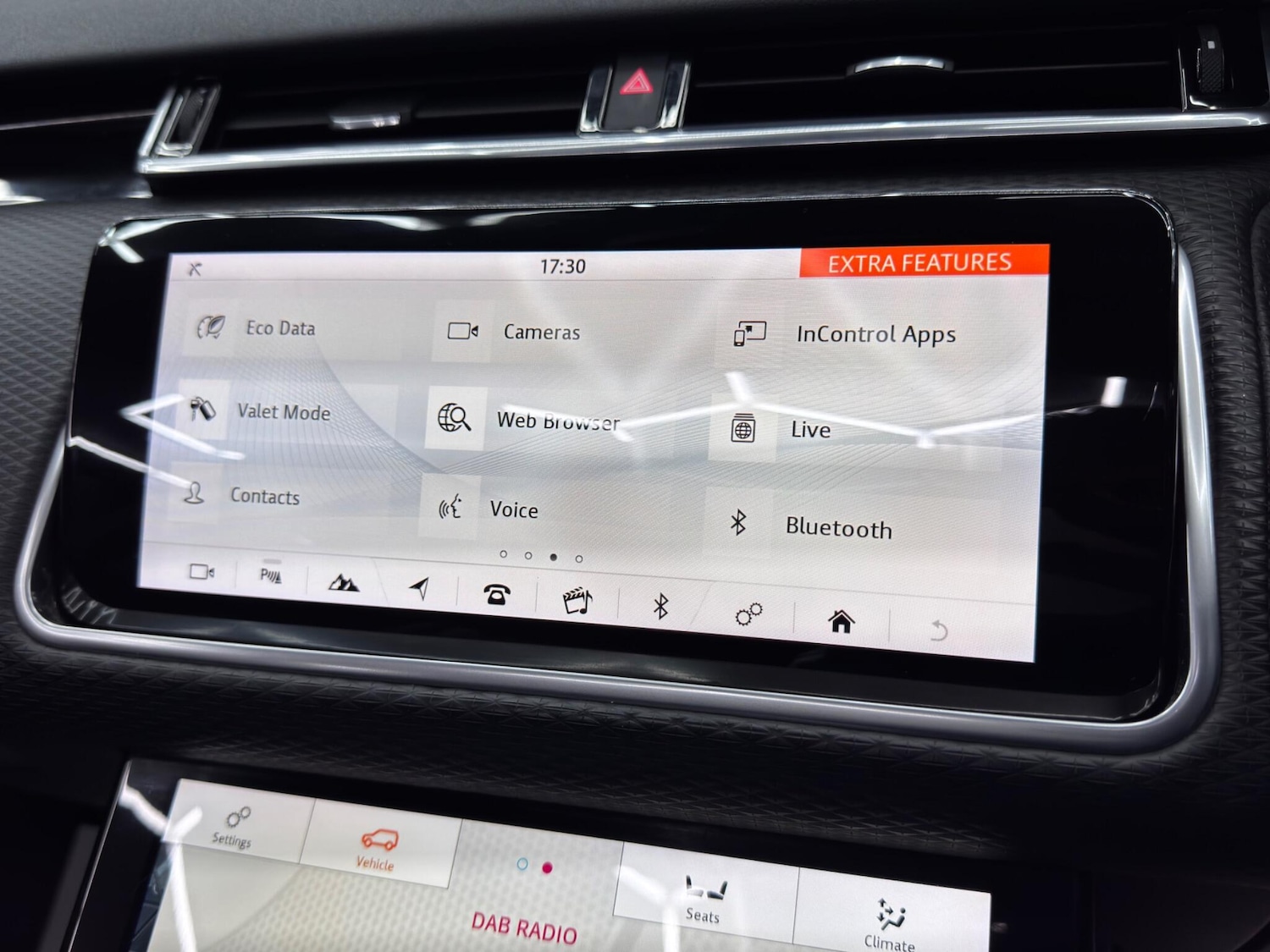 Used Land Rover Range Rover Velar 2018 for sale - 76349579: Photo 36