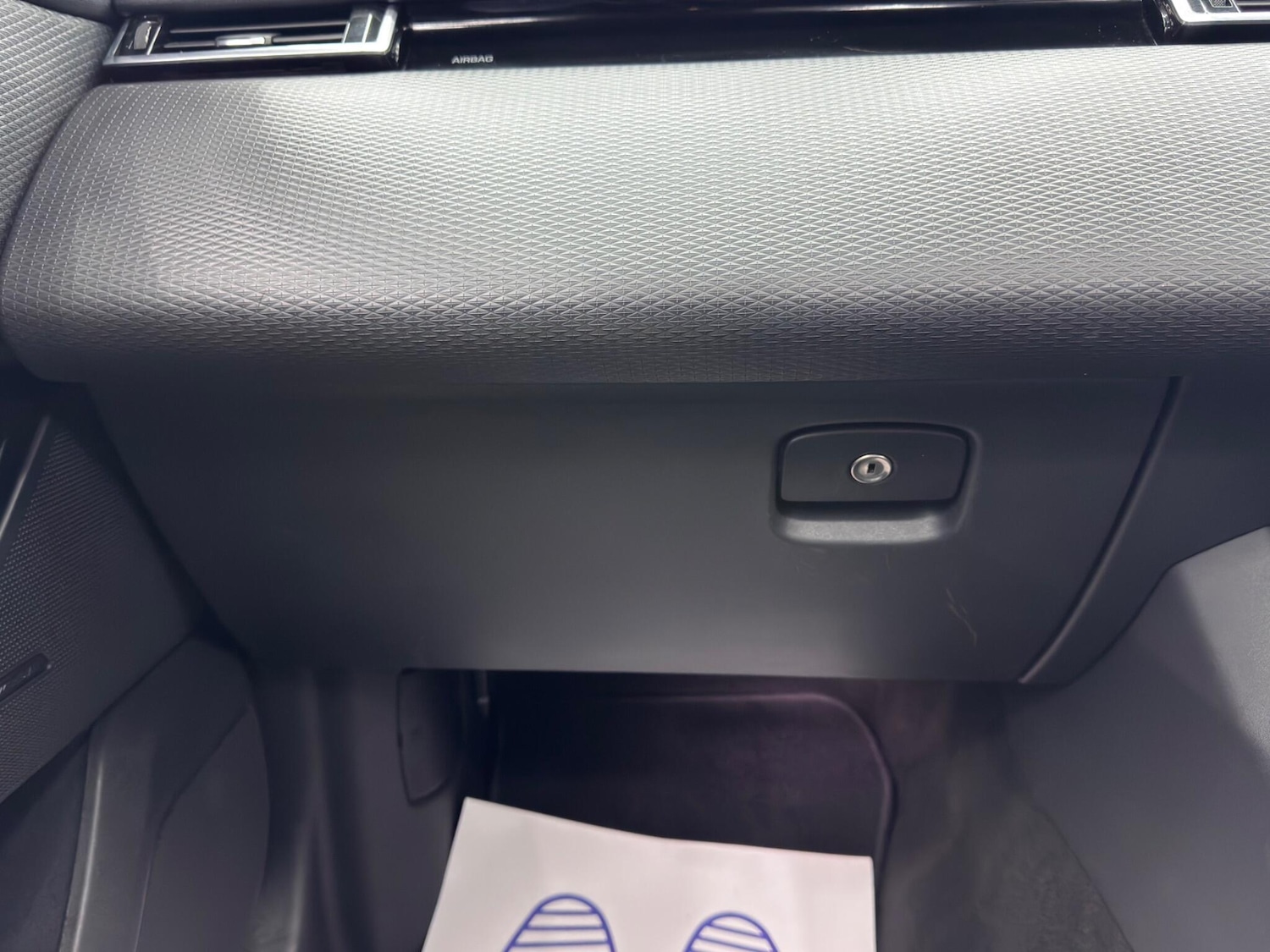 Used Land Rover Range Rover Velar 2018 for sale - 76349579: Photo 40