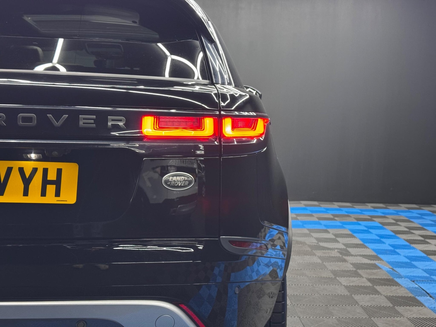 Used Land Rover Range Rover Velar 2018 for sale - 76349579: Photo 48