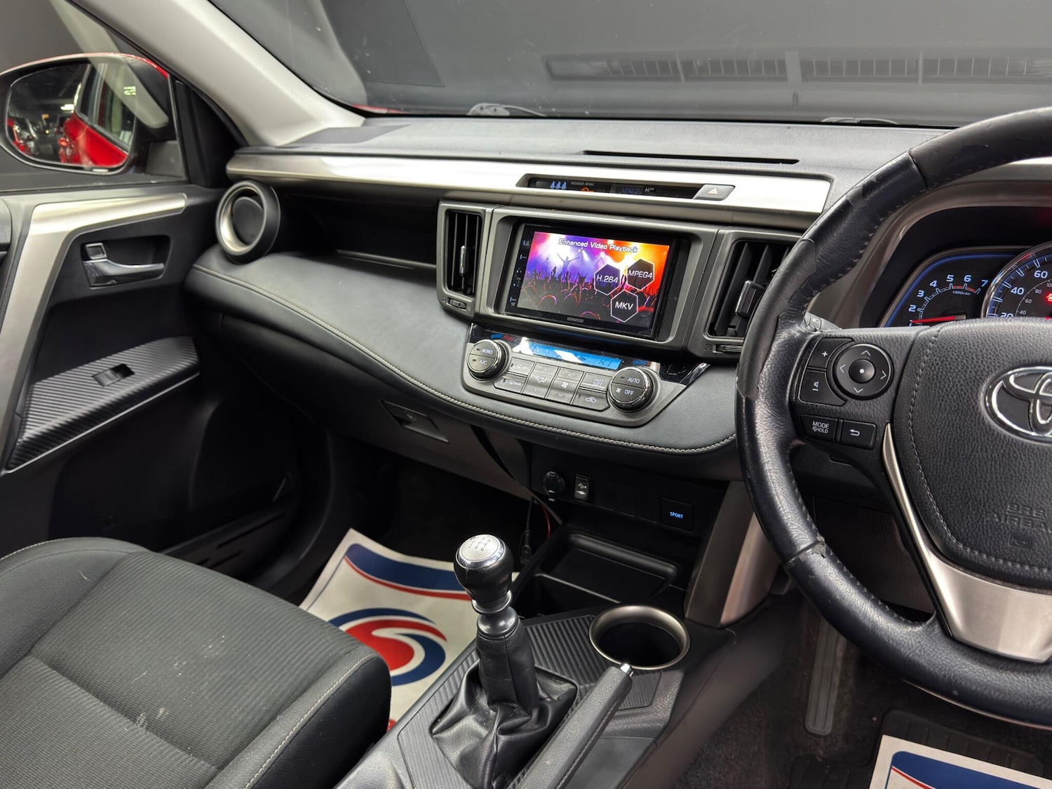 Used Toyota RAV4 2015 for sale - 77625281: Photo 20