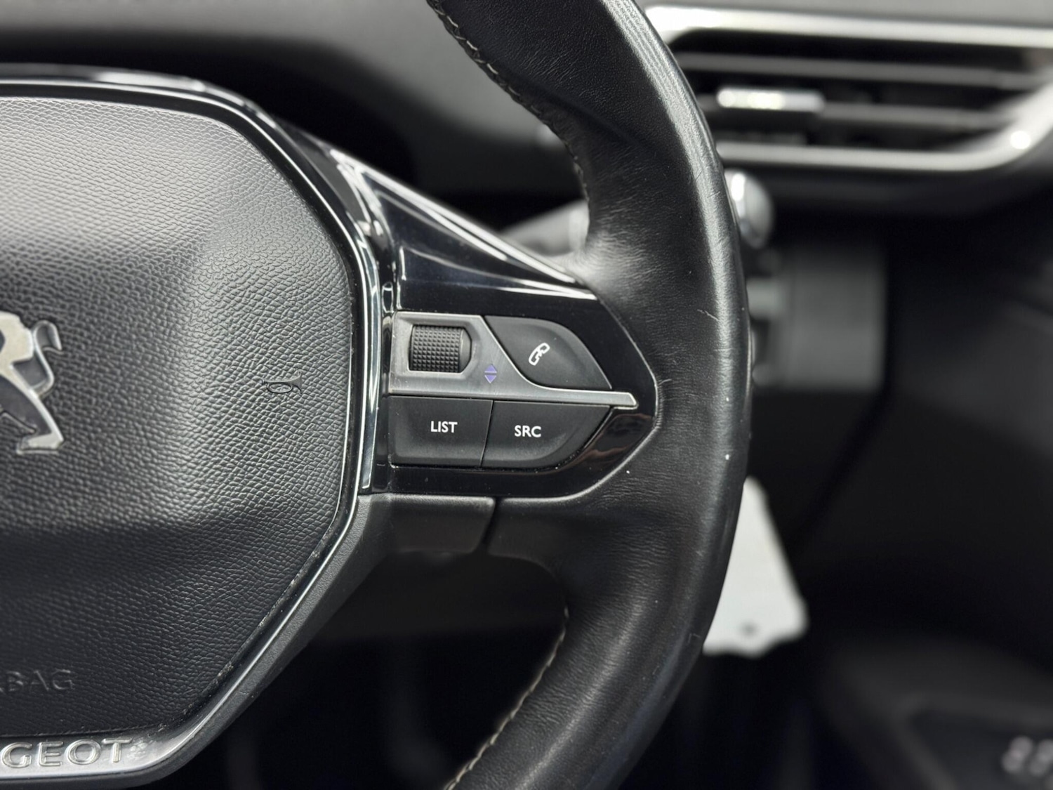 Used Peugeot 3008 2017 for sale - 77598443: Photo 21