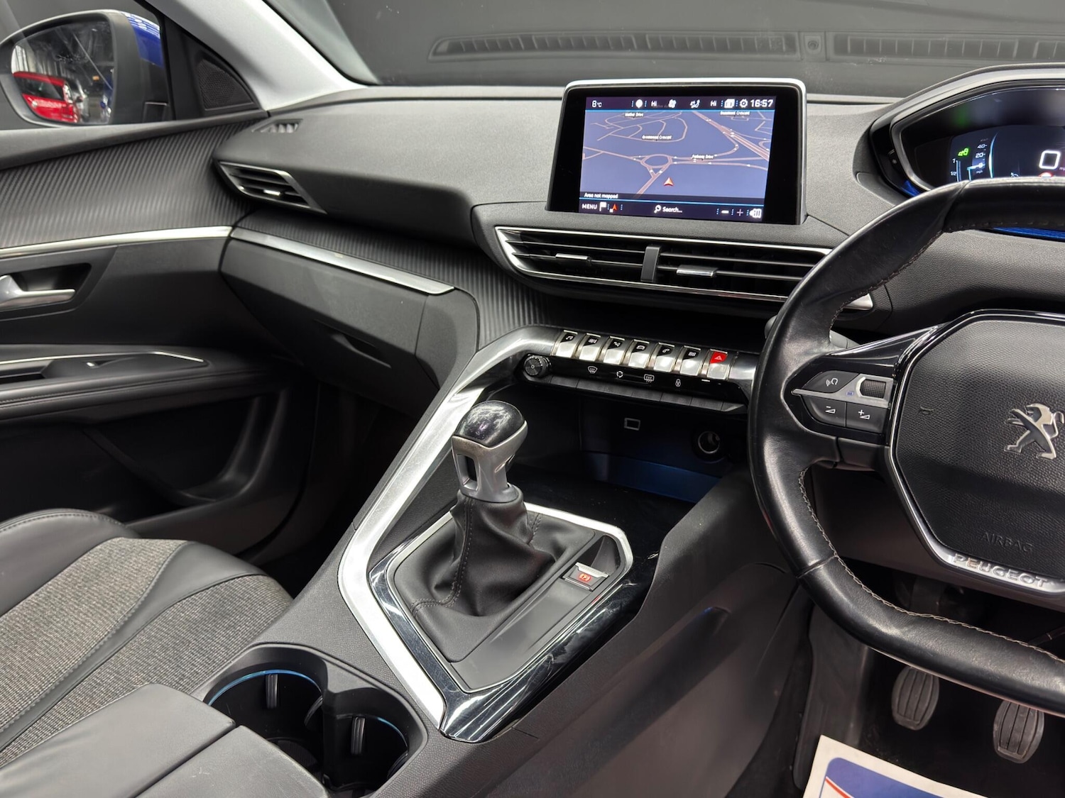 Used Peugeot 3008 2017 for sale - 77598443: Photo 24