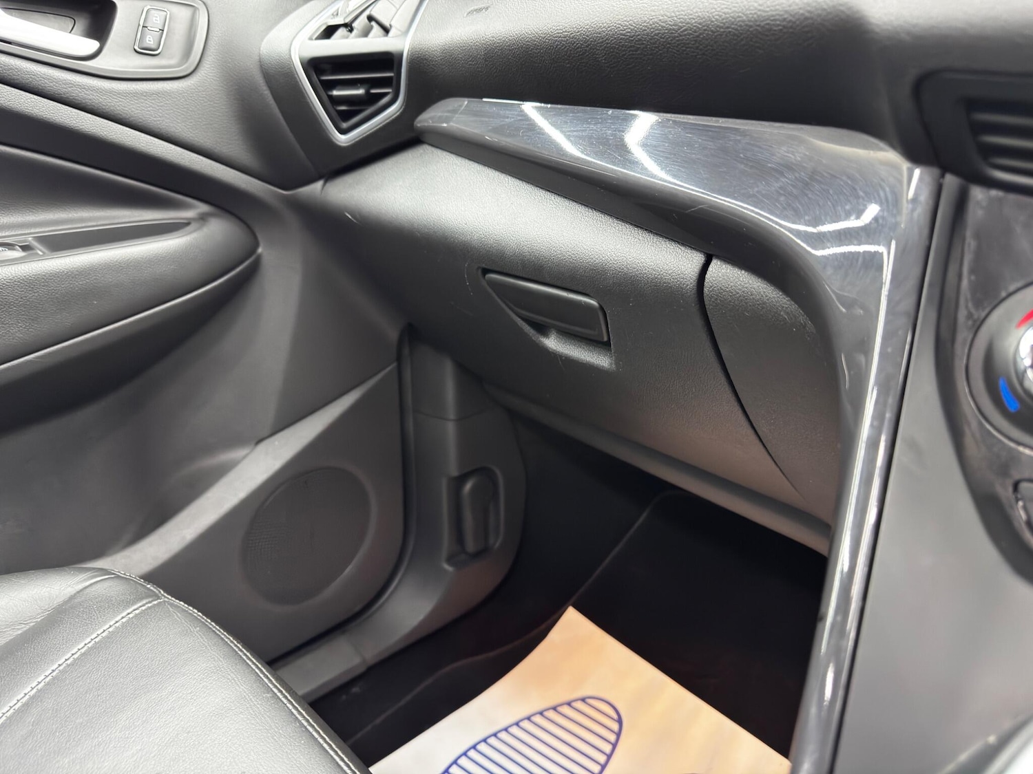 Used Ford Kuga 2014 for sale - 77109611: Photo 33