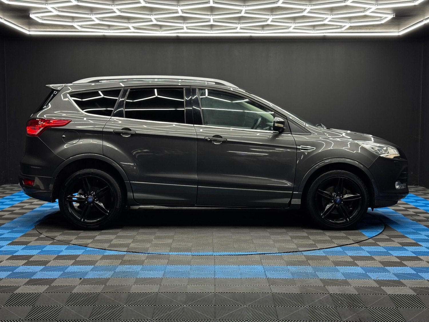 Used Ford Kuga 2014 for sale - 77109611: Photo 4