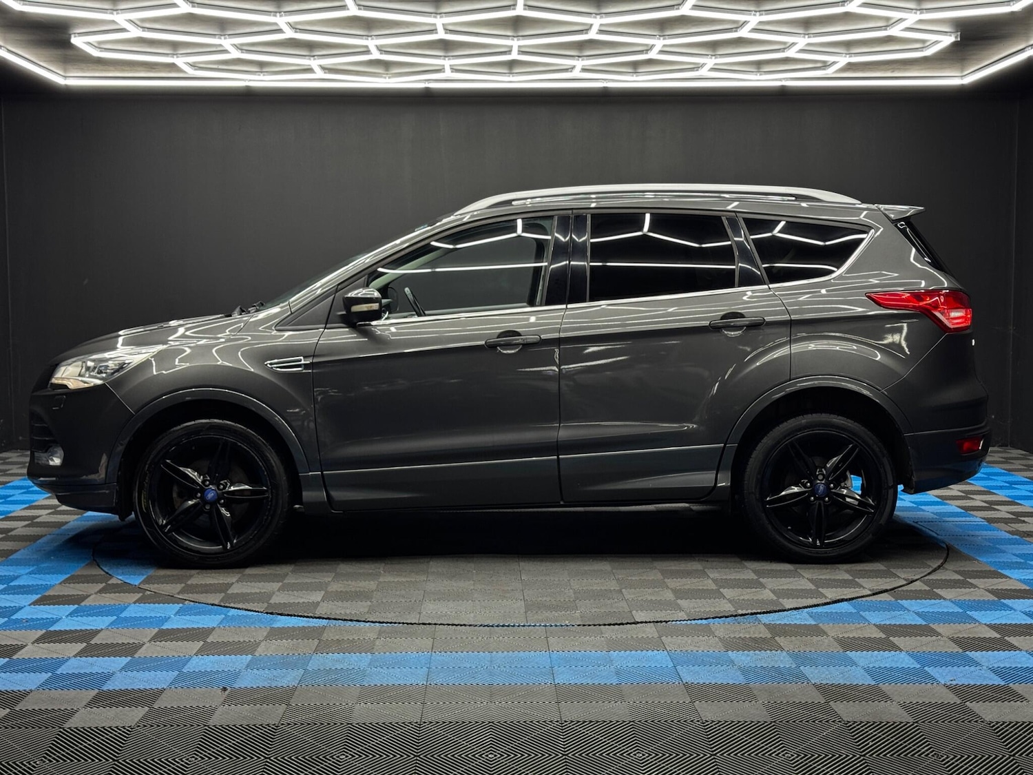 Used Ford Kuga 2014 for sale - 77109611: Photo 8