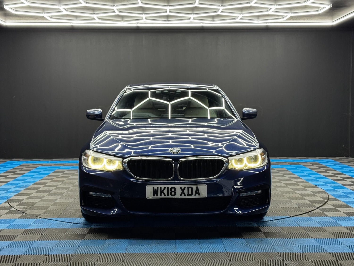 Used BMW 5 Series 2018 for sale - 76658778: Photo 2