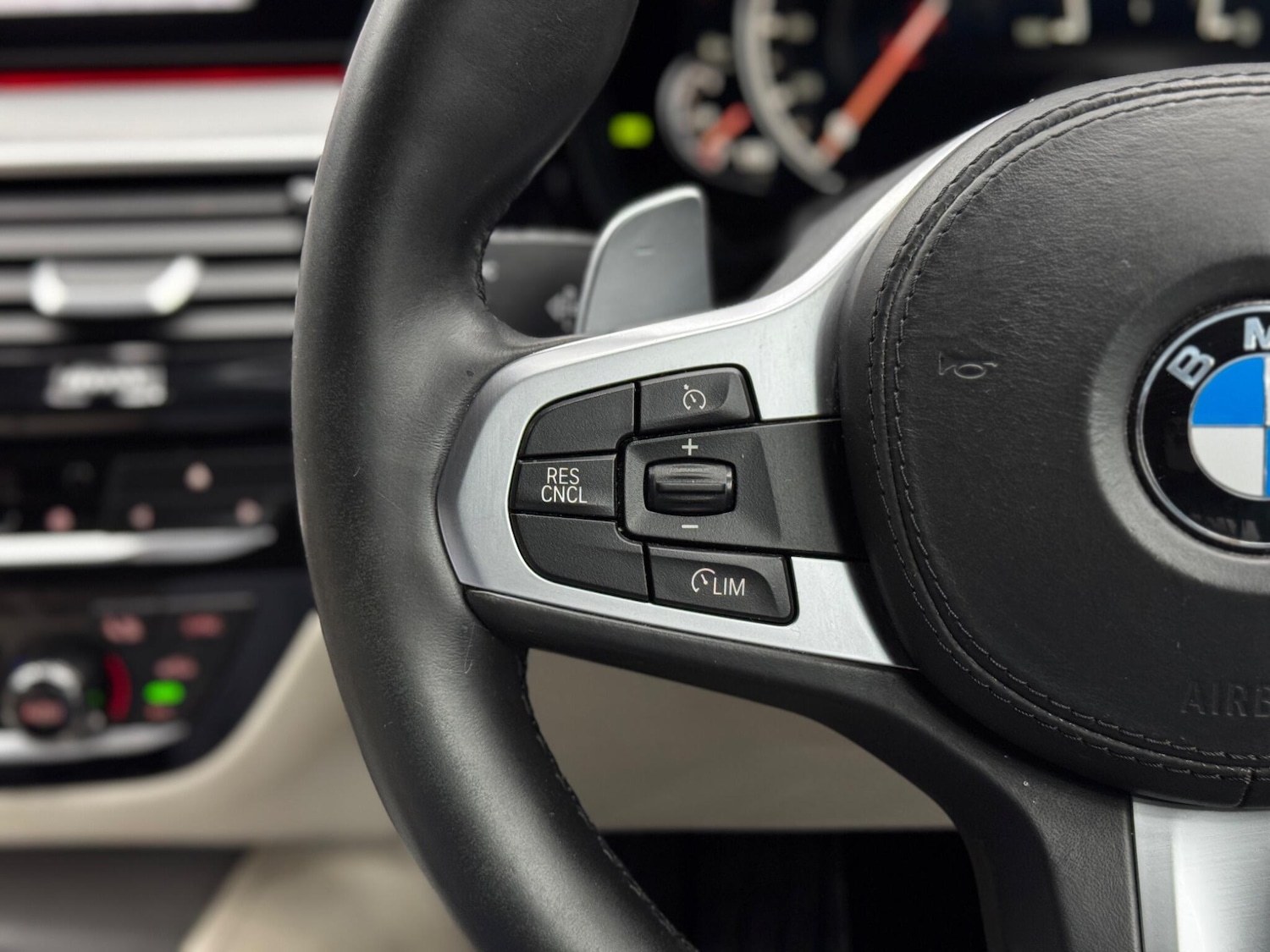 Used BMW 5 Series 2018 for sale - 76658778: Photo 20