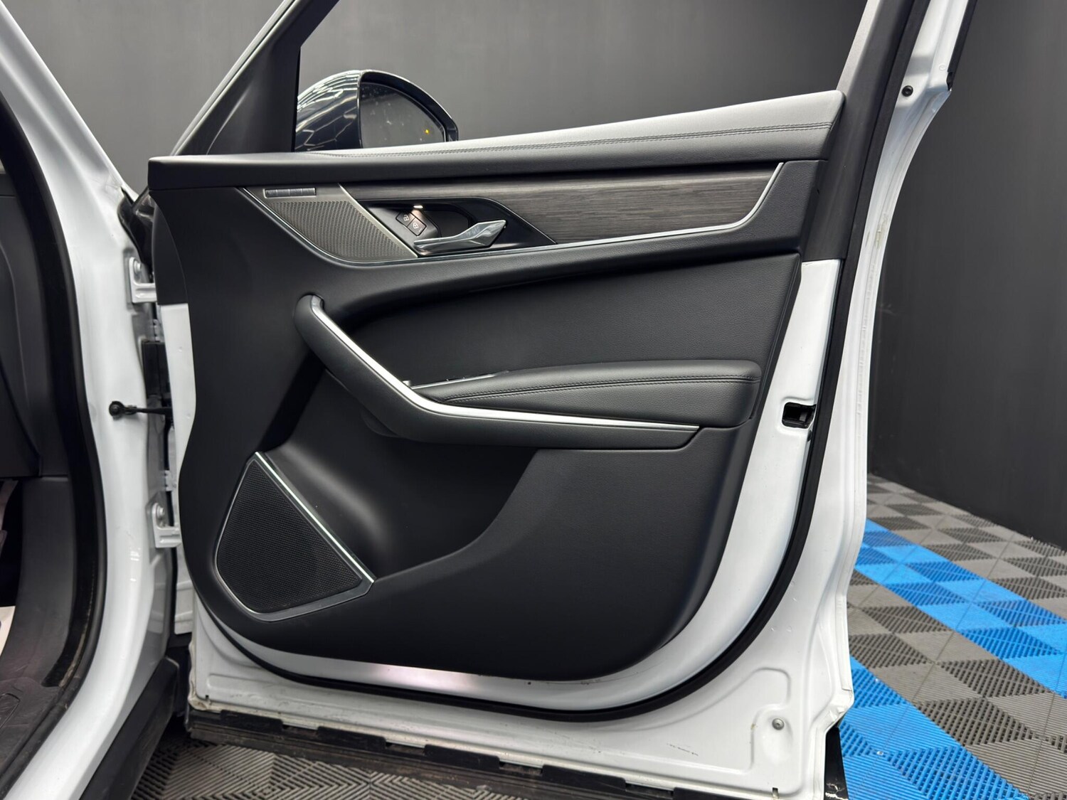 Used Jaguar F-Pace 2021 for sale - 77957829: Photo 42