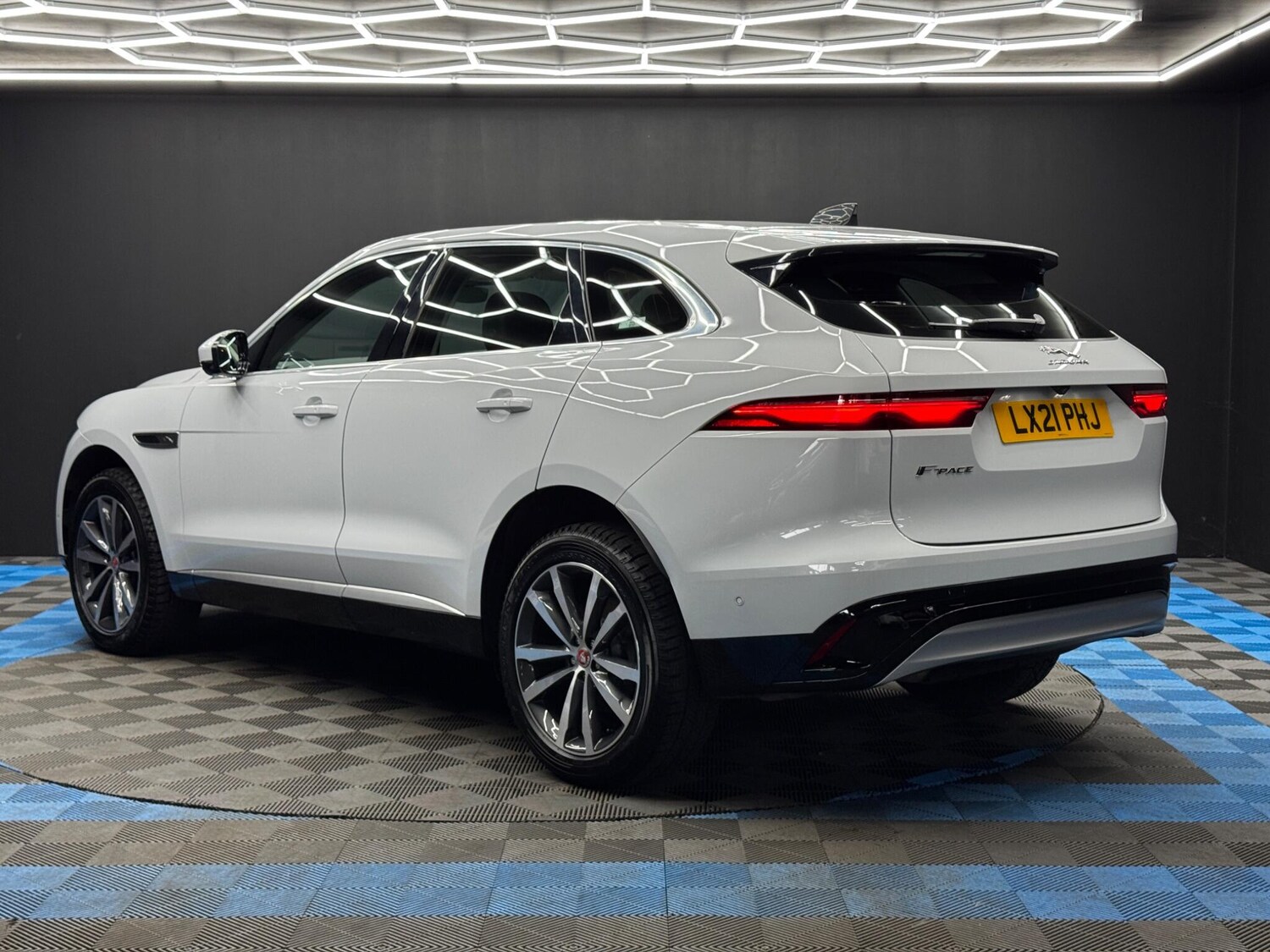 Used Jaguar F-Pace 2021 for sale - 77957829: Photo 7