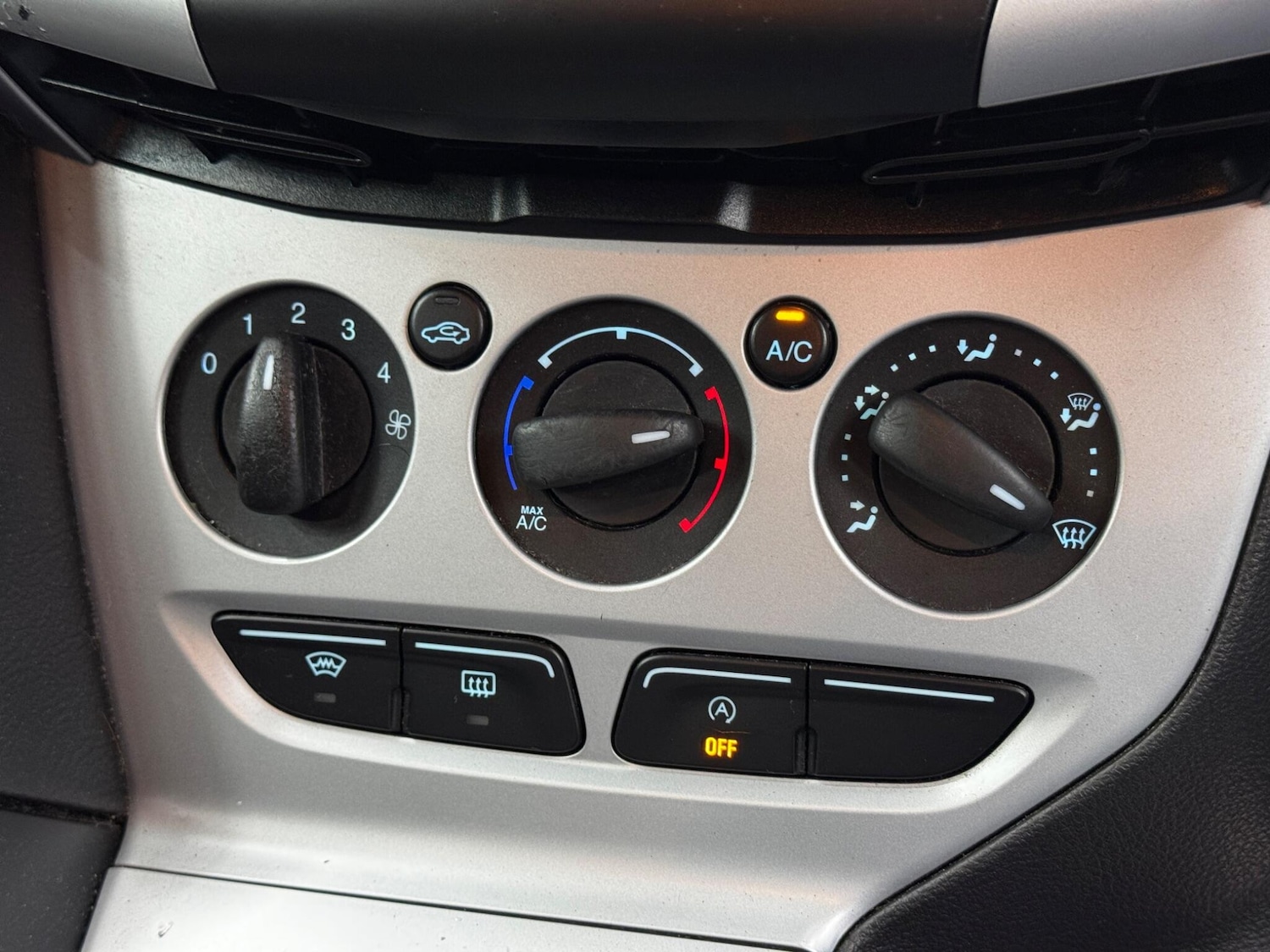 Used Ford Focus 2014 for sale - 77940263: Photo 22