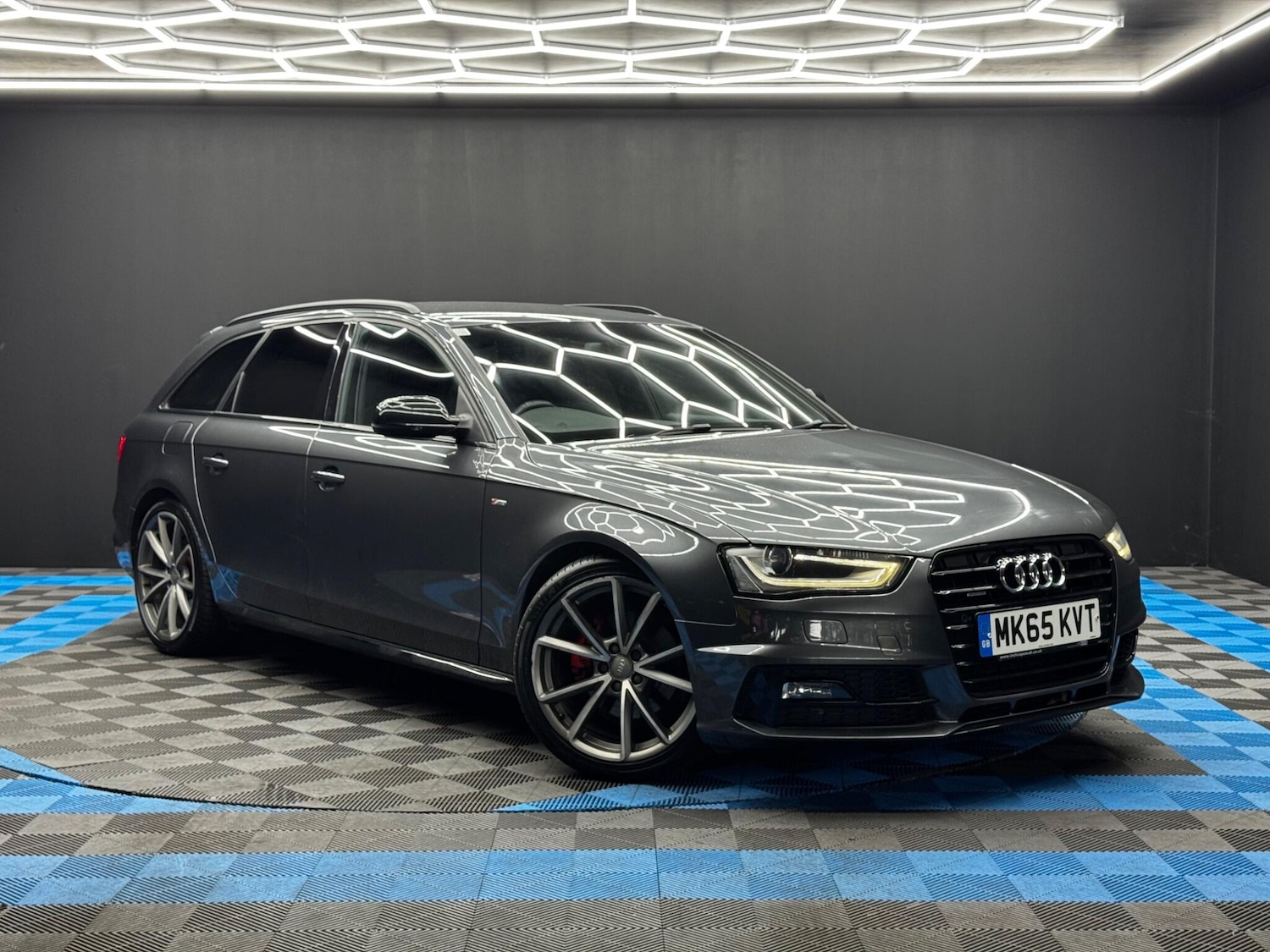 Used Audi A4 2015 for sale - 76549173: Photo 1