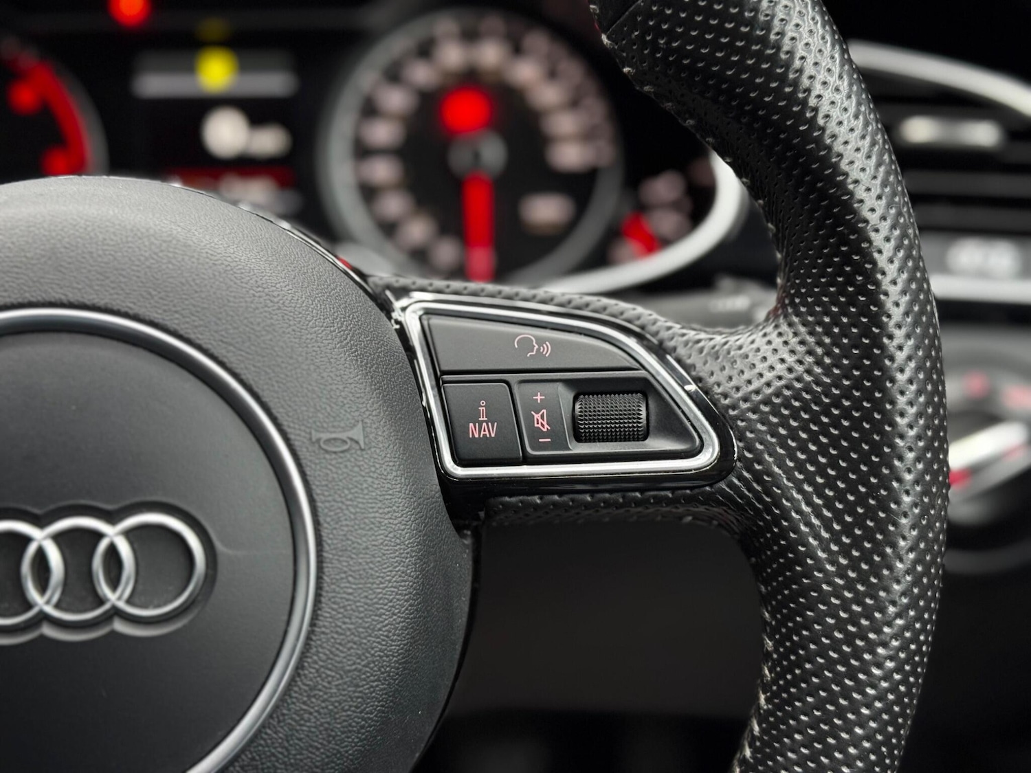 Used Audi A4 2015 for sale - 76549173: Photo 20