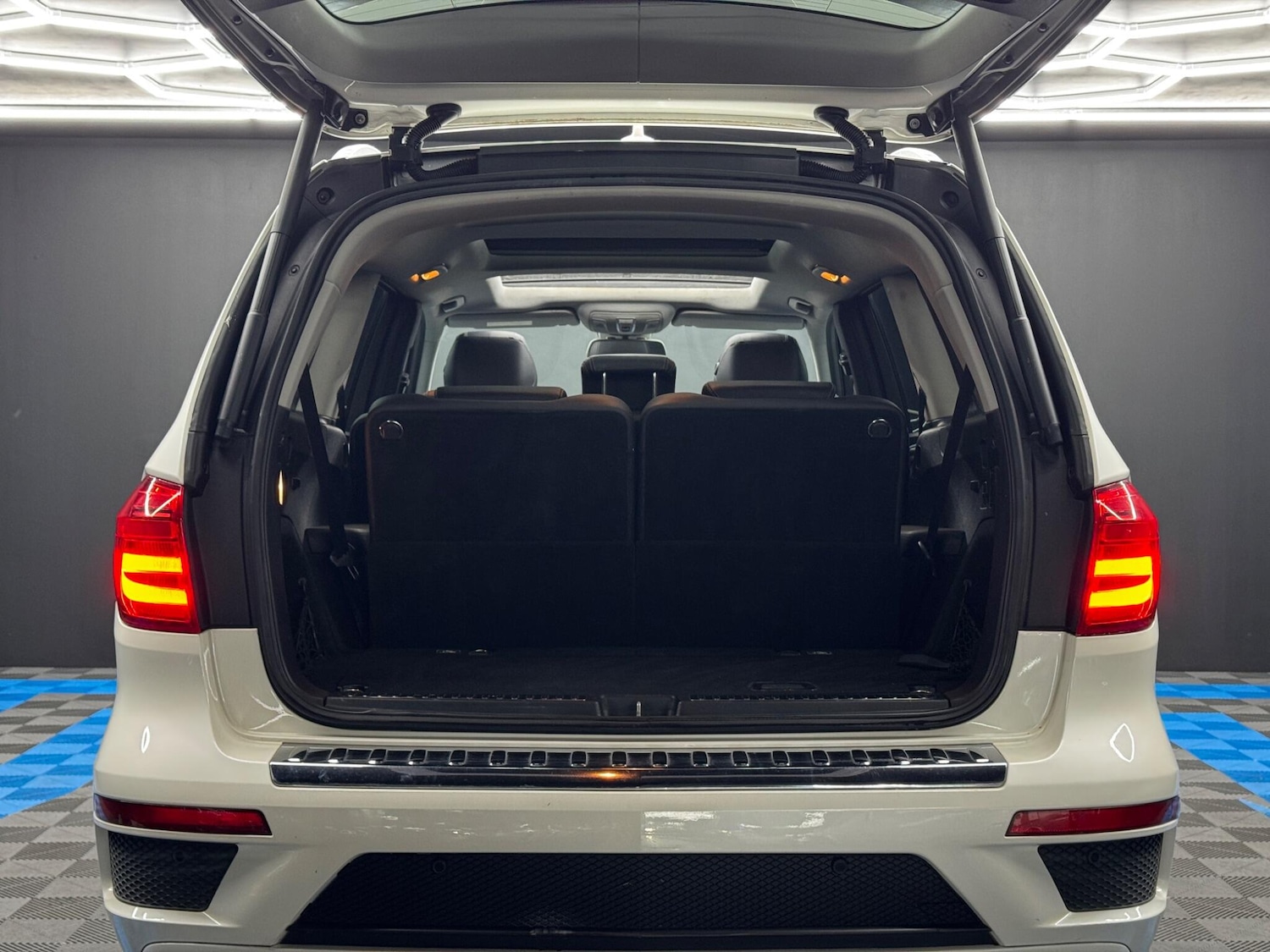 Used Mercedes-Benz GL Class 2013 for sale - 77330982: Photo 39