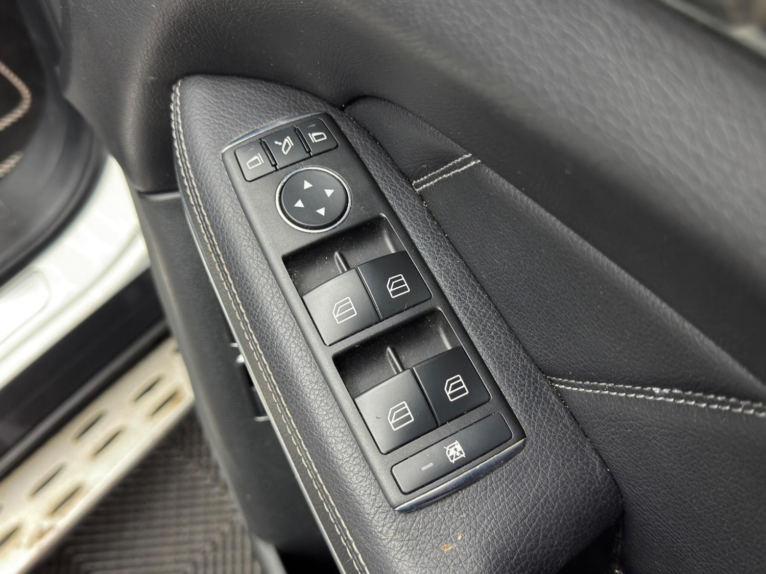 Used Mercedes-Benz GL Class 2013 for sale - 77330982: Photo 42