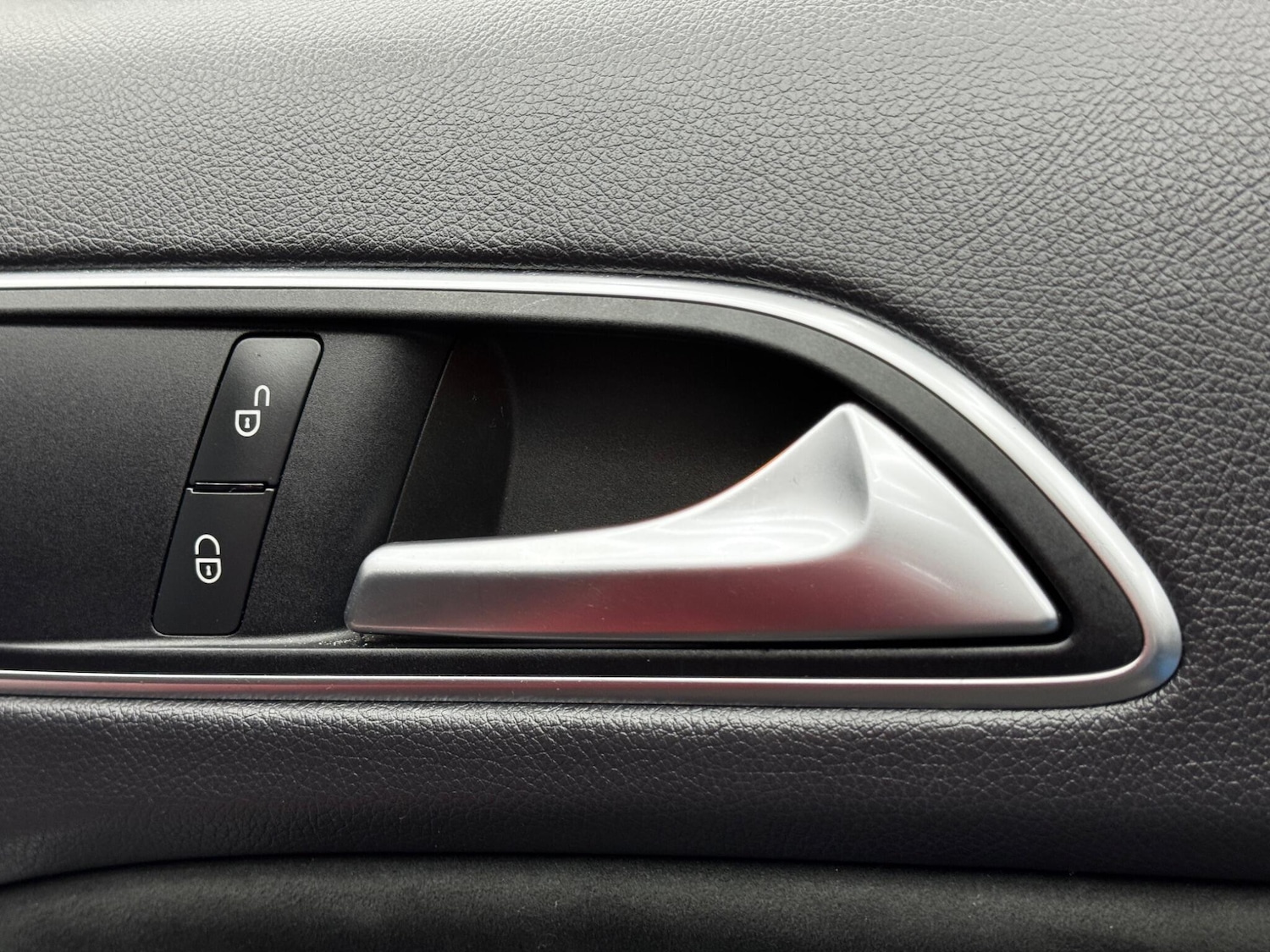 Used Mercedes-Benz A-Class 2014 for sale - 78086545: Photo 37