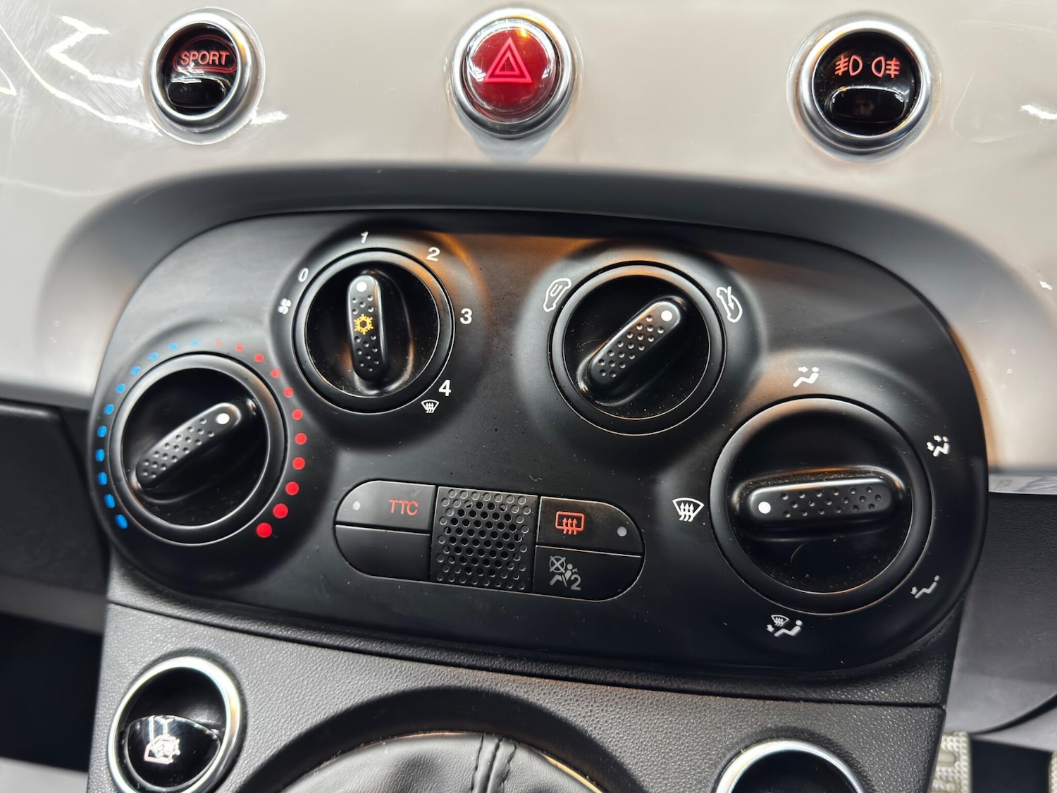 Used Abarth 595 2020 for sale - 76952593: Photo 26