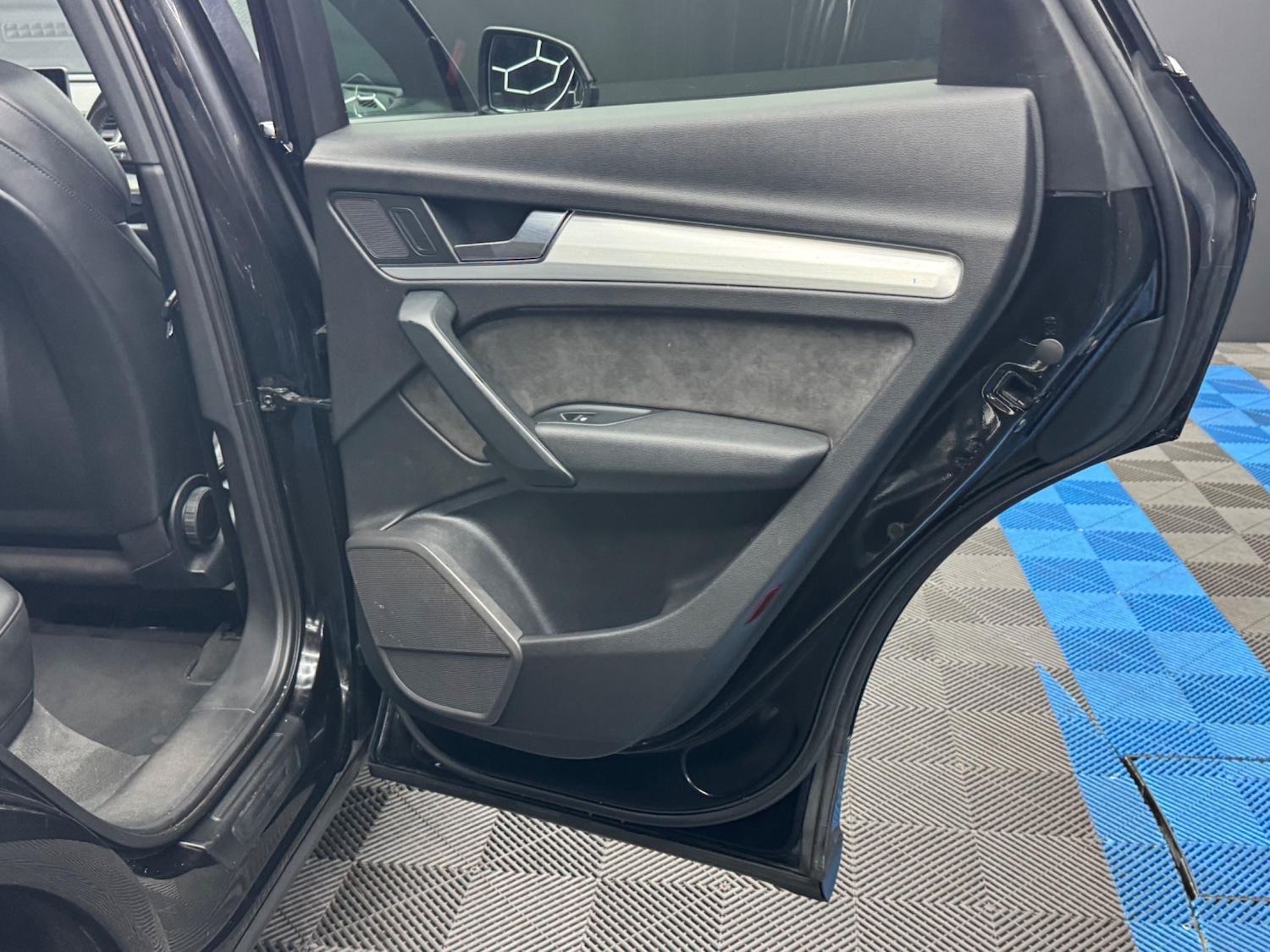 Used Audi Q5 2017 for sale - 77359128: Photo 40