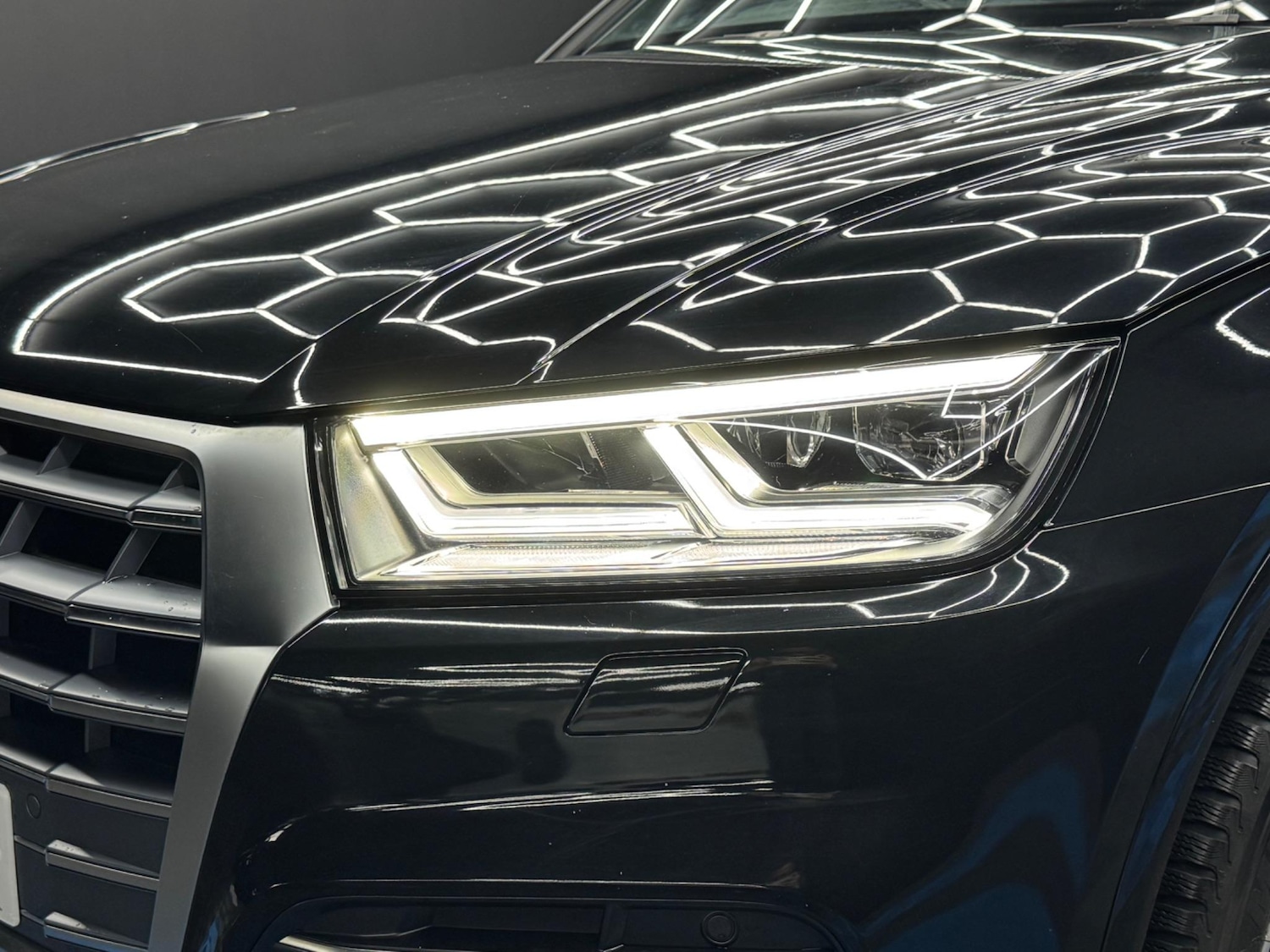 Used Audi Q5 2017 for sale - 77359128: Photo 44