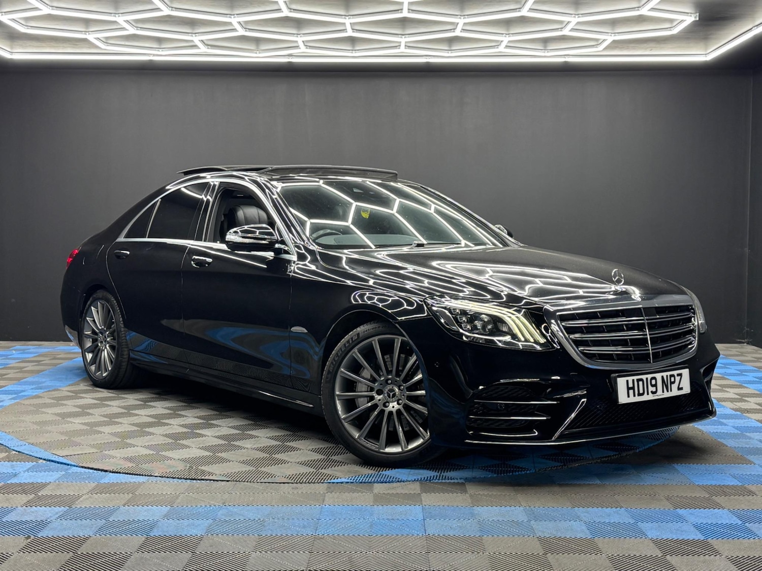 Used Mercedes-Benz S-Class 2019 for sale - 76153122: Photo 1